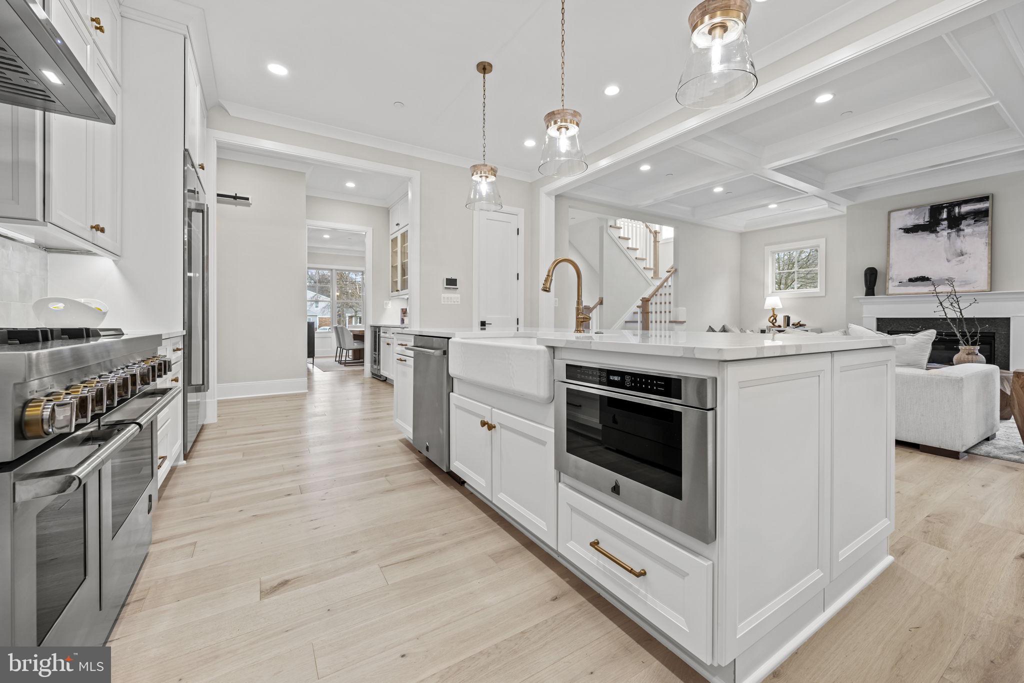 AYRLAWN - Residential