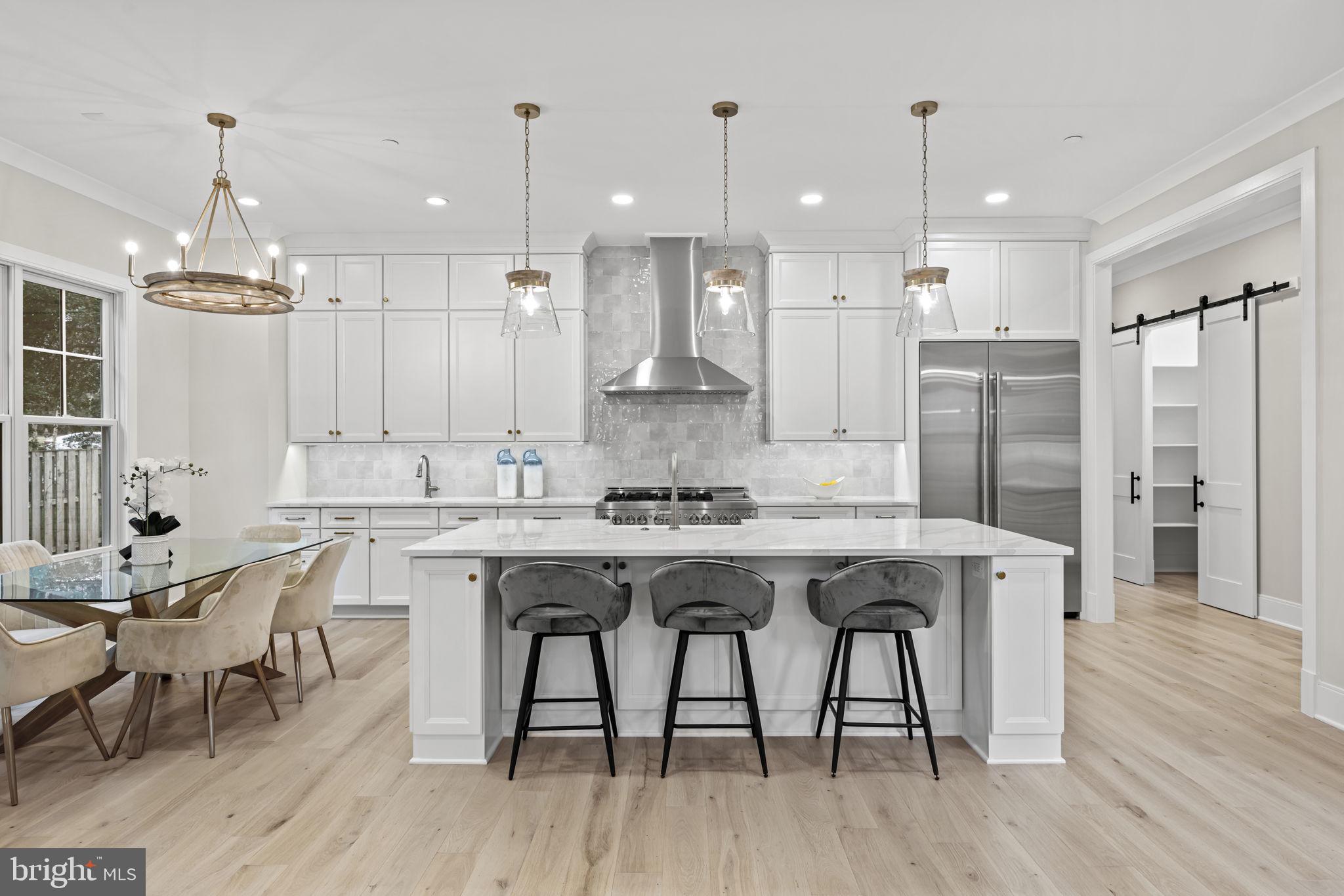 AYRLAWN - Residential