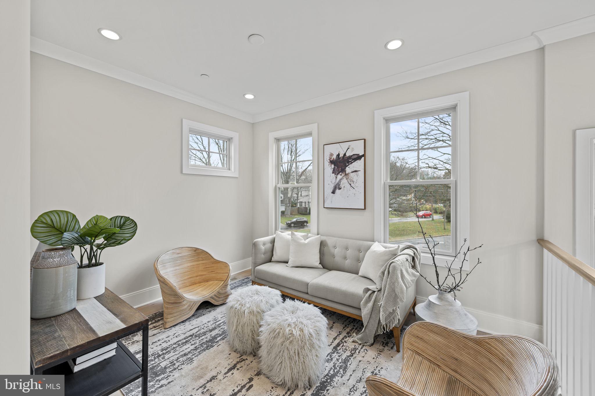 AYRLAWN - Residential