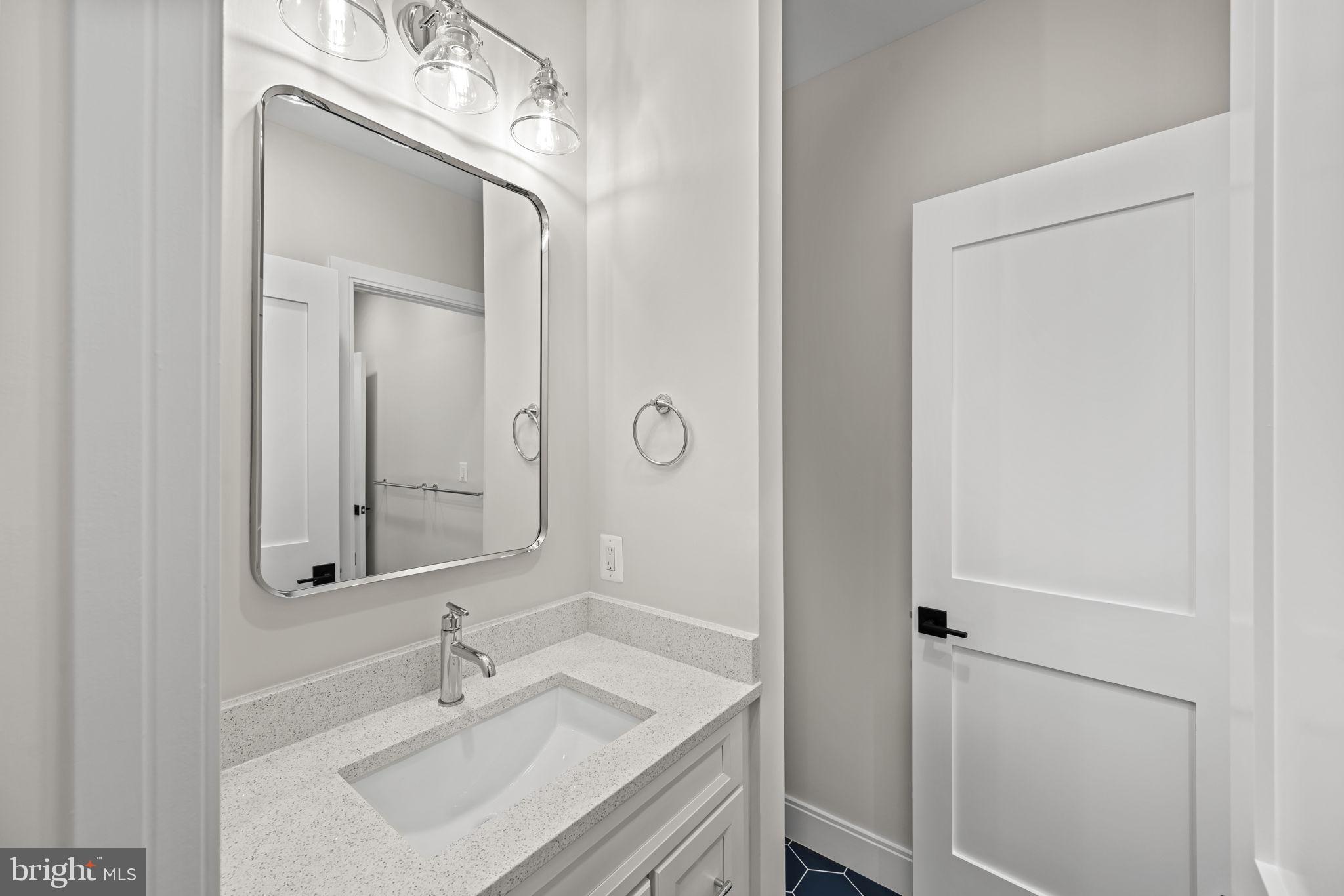 AYRLAWN - Residential