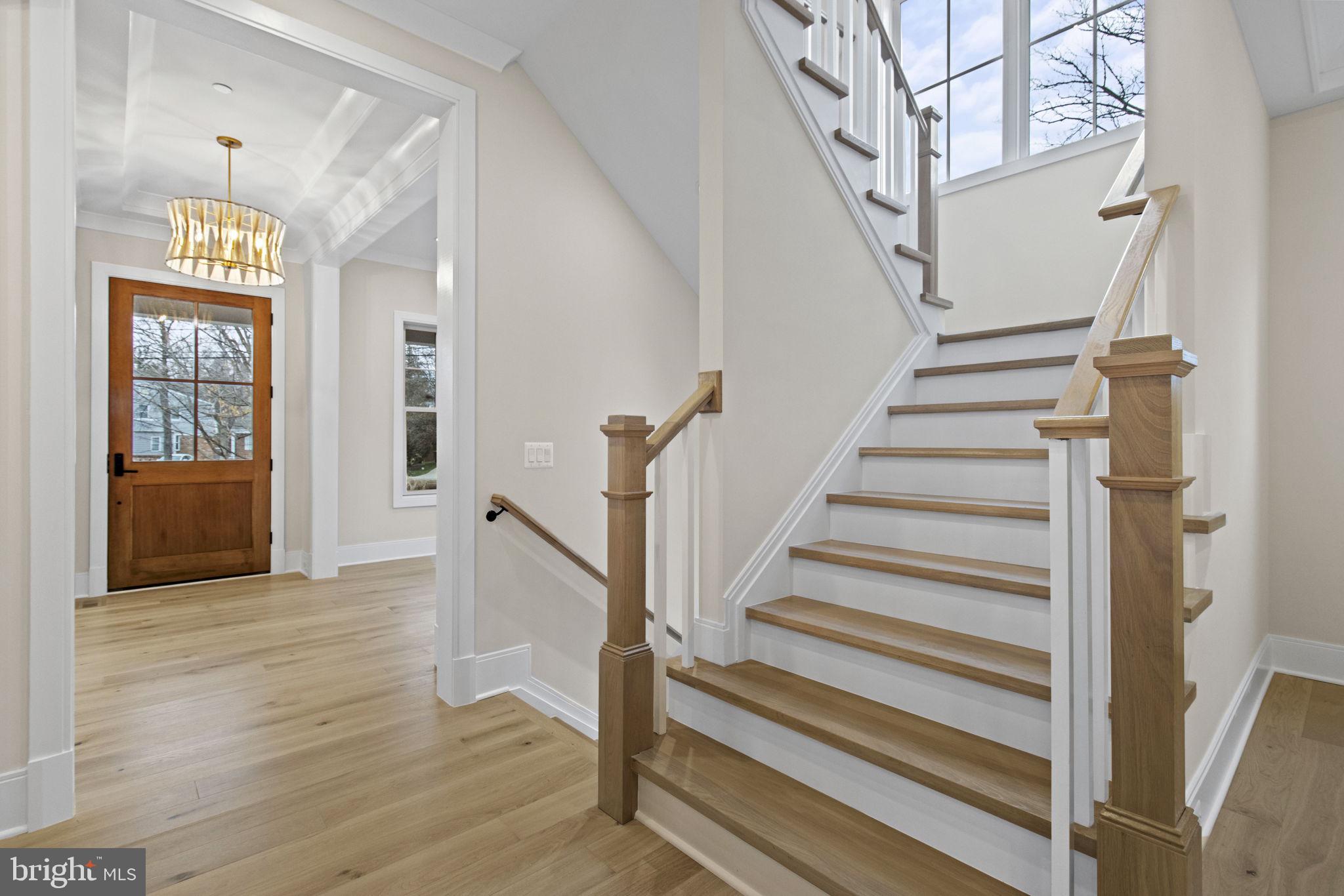 AYRLAWN - Residential