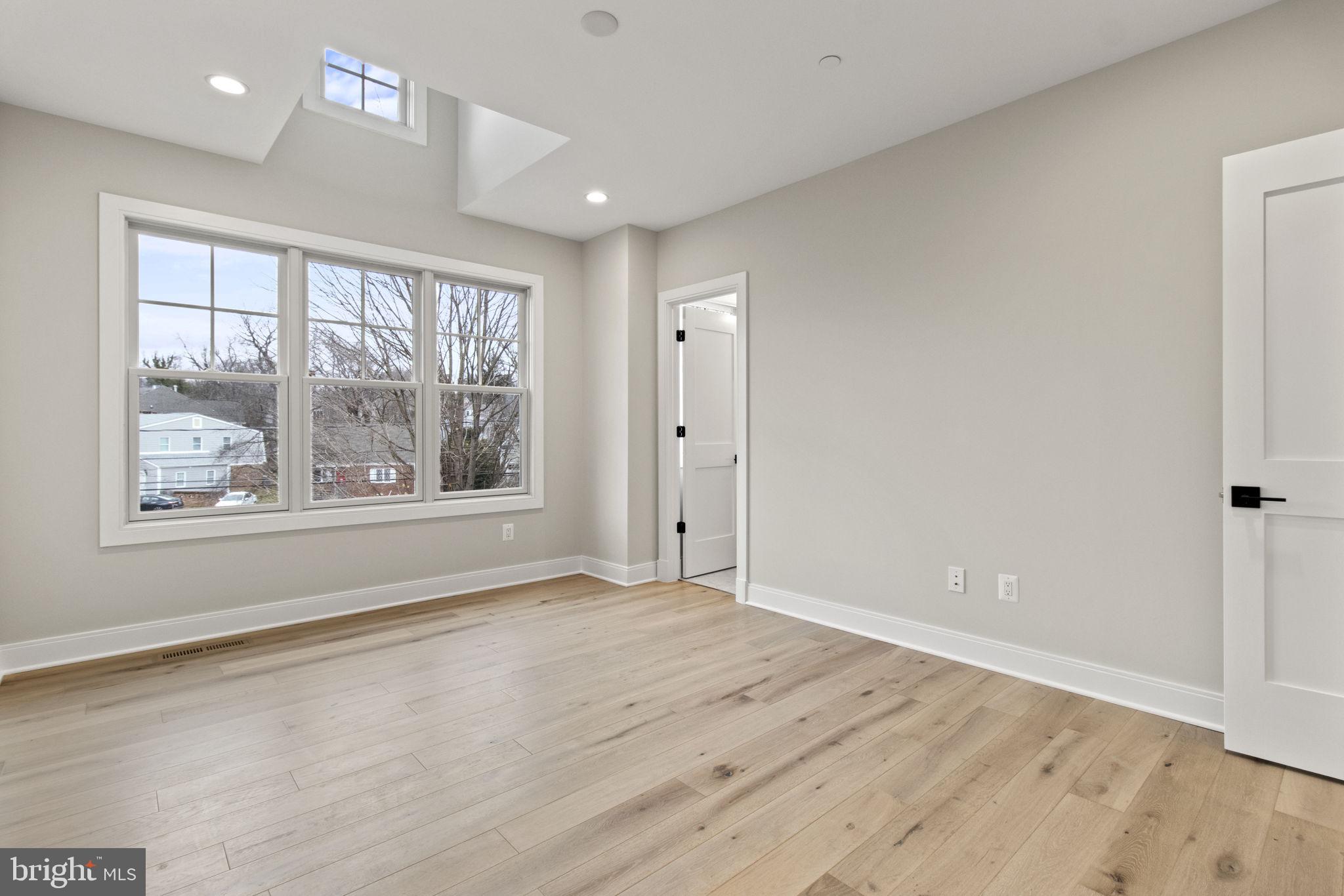 AYRLAWN - Residential