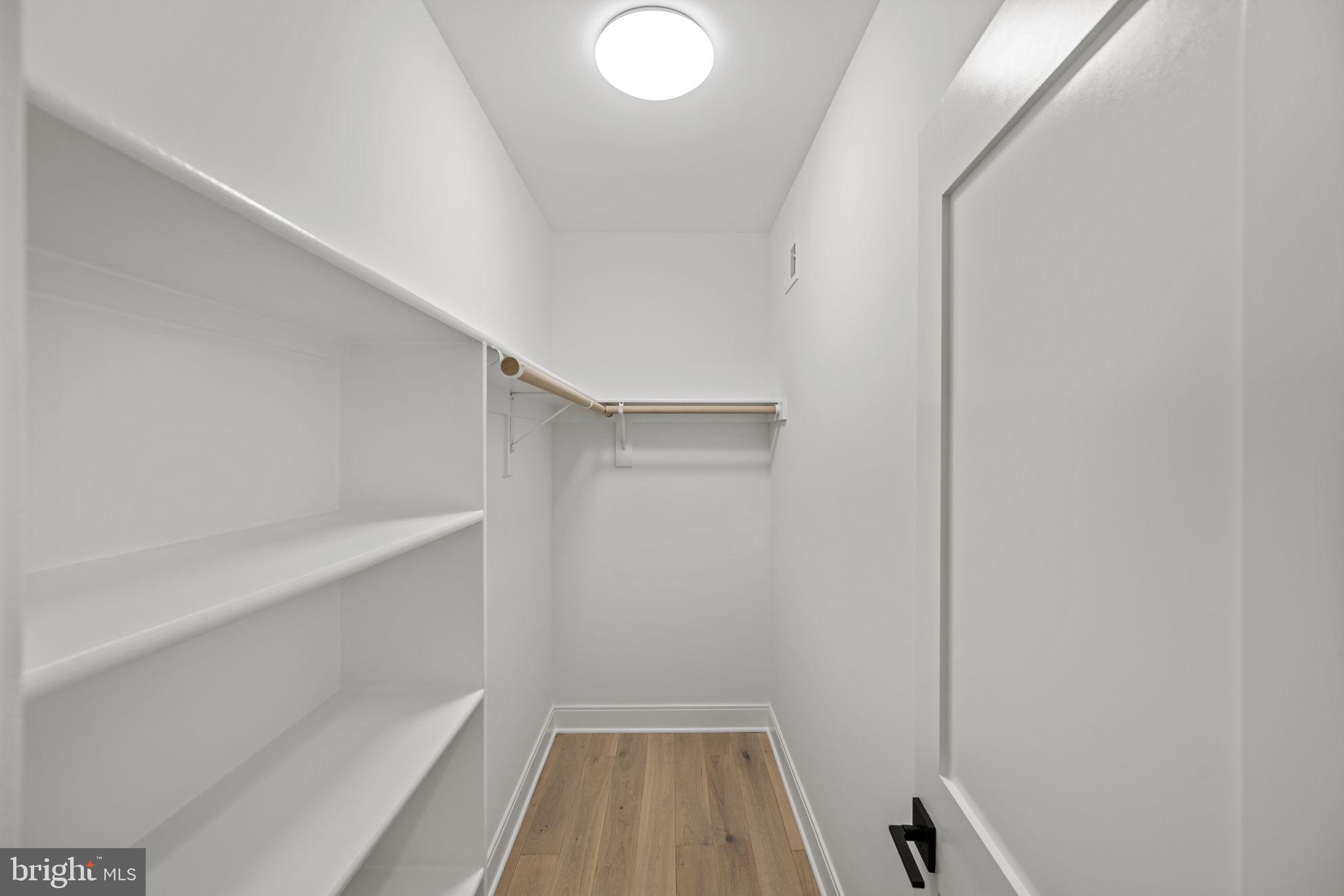 AYRLAWN - Residential