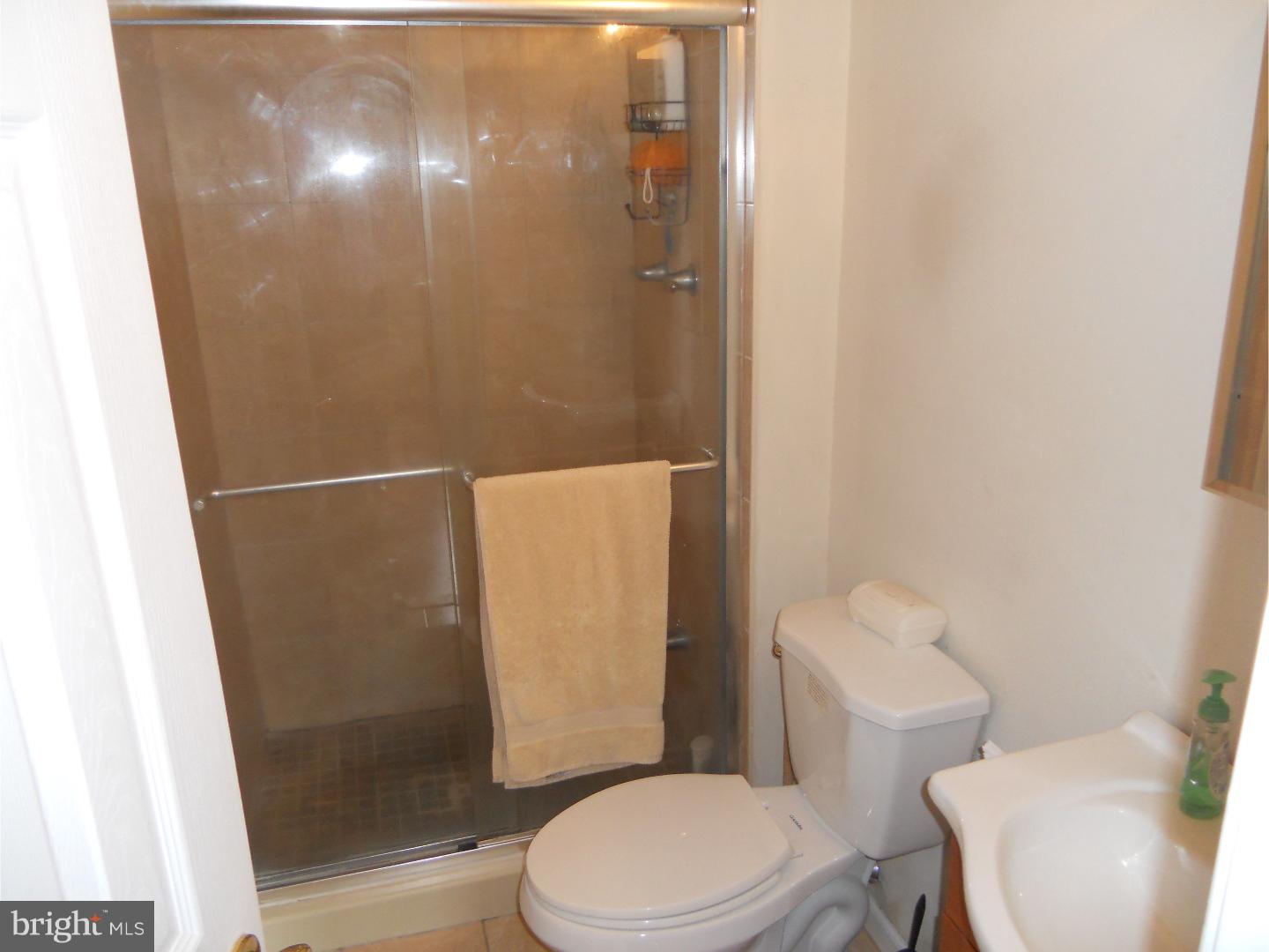 LAFAYETTE HILL - Residential Lease