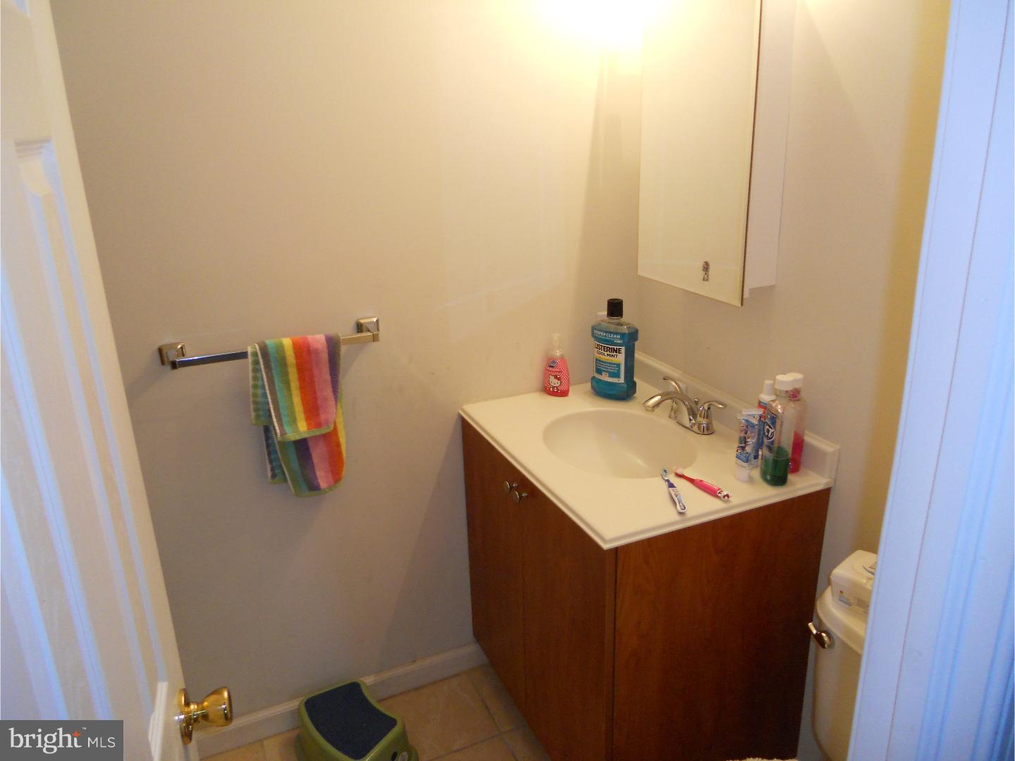 LAFAYETTE HILL - Residential Lease