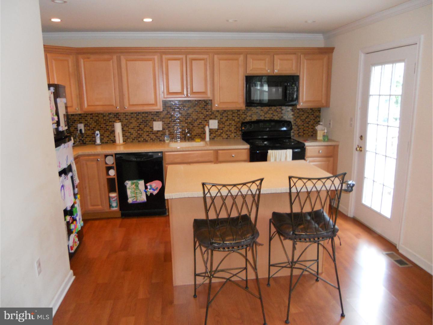 LAFAYETTE HILL - Residential Lease