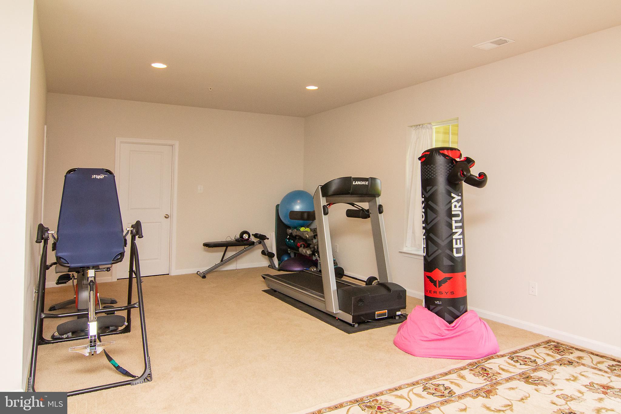 STONEGATE - Residential