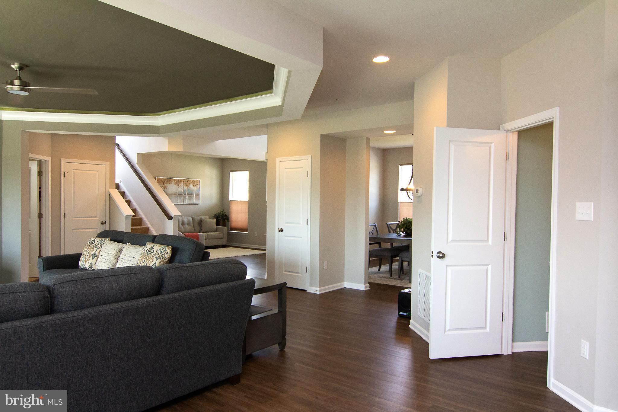 STONEGATE - Residential