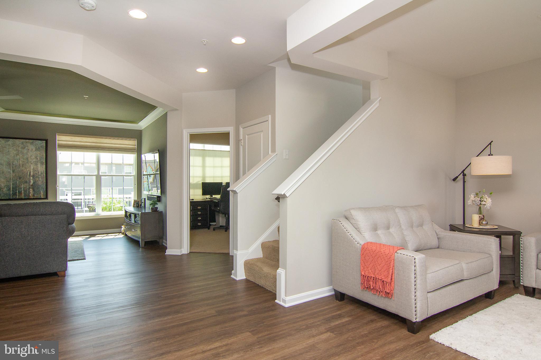 STONEGATE - Residential