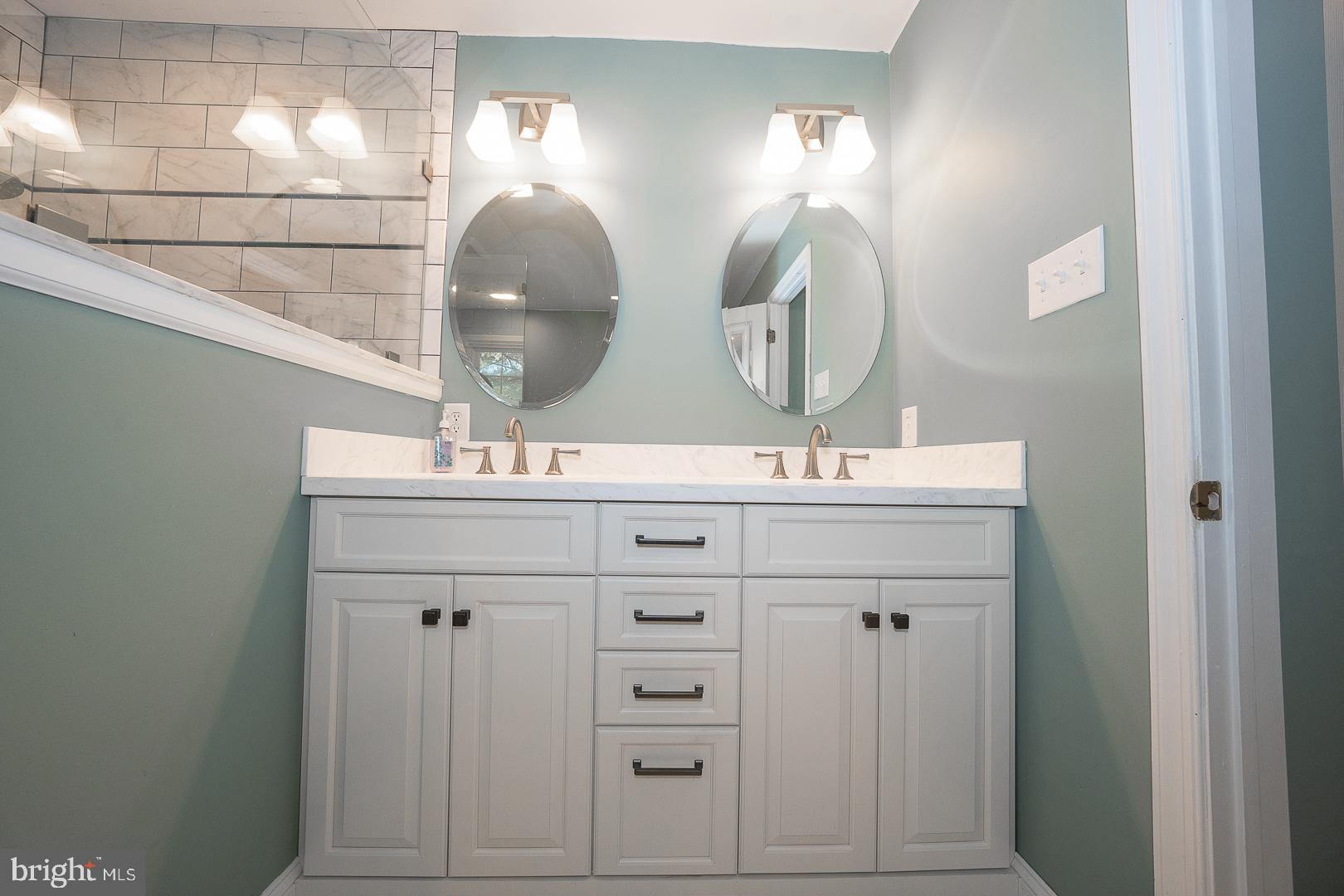 WILLISTOWN CHASE - Residential