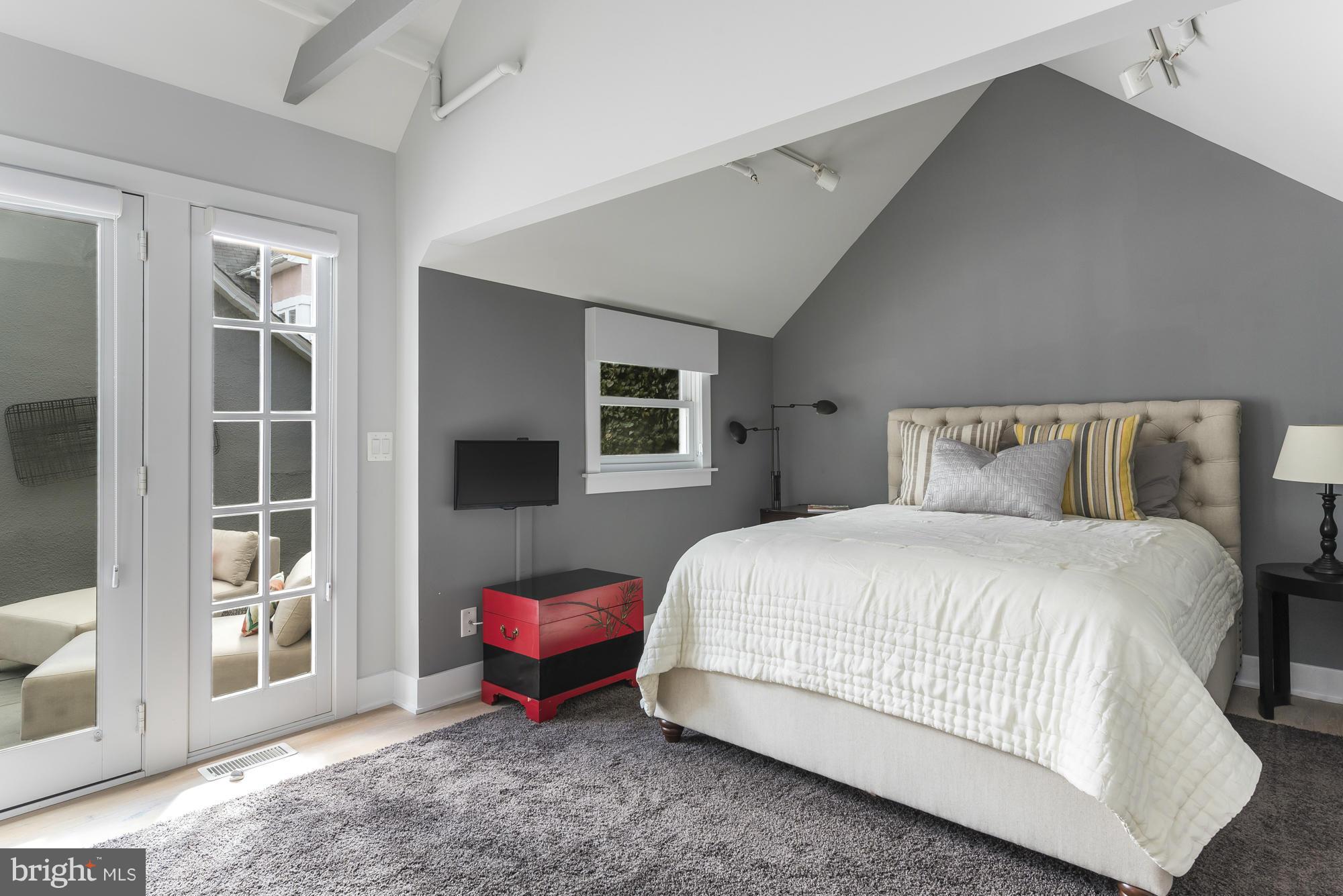 HISTORIC DISTRICT - Residential