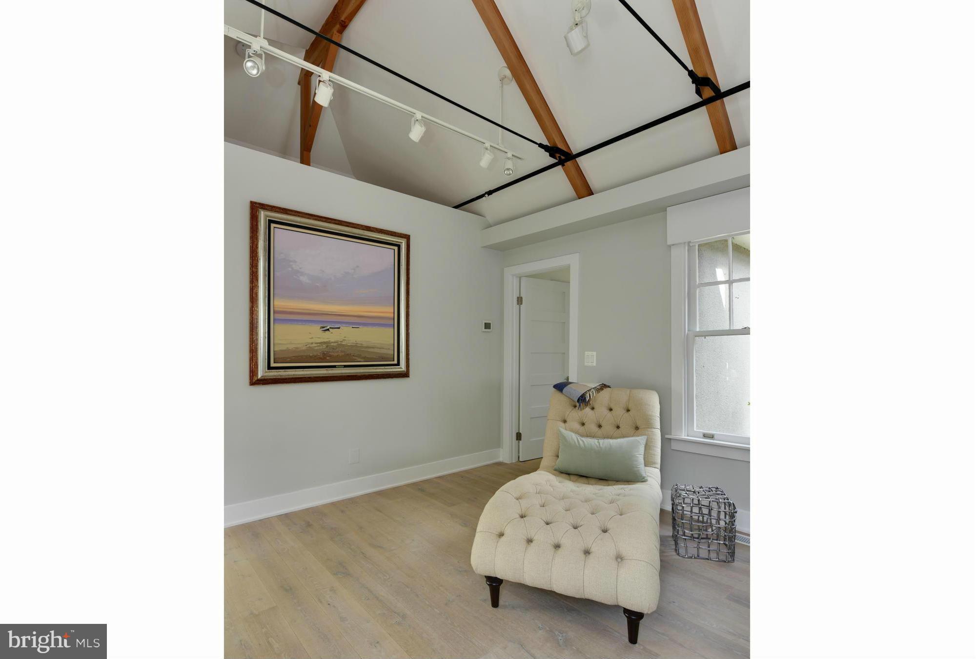 HISTORIC DISTRICT - Residential