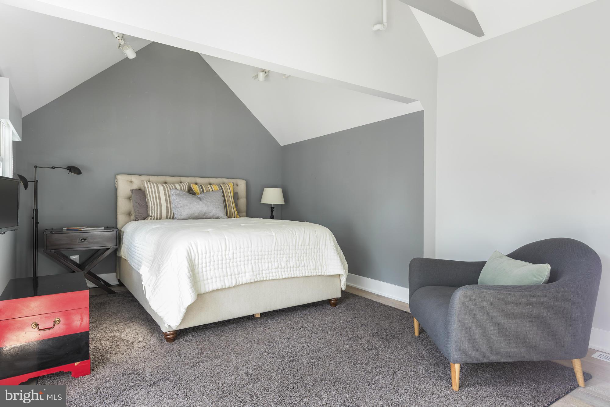 HISTORIC DISTRICT - Residential