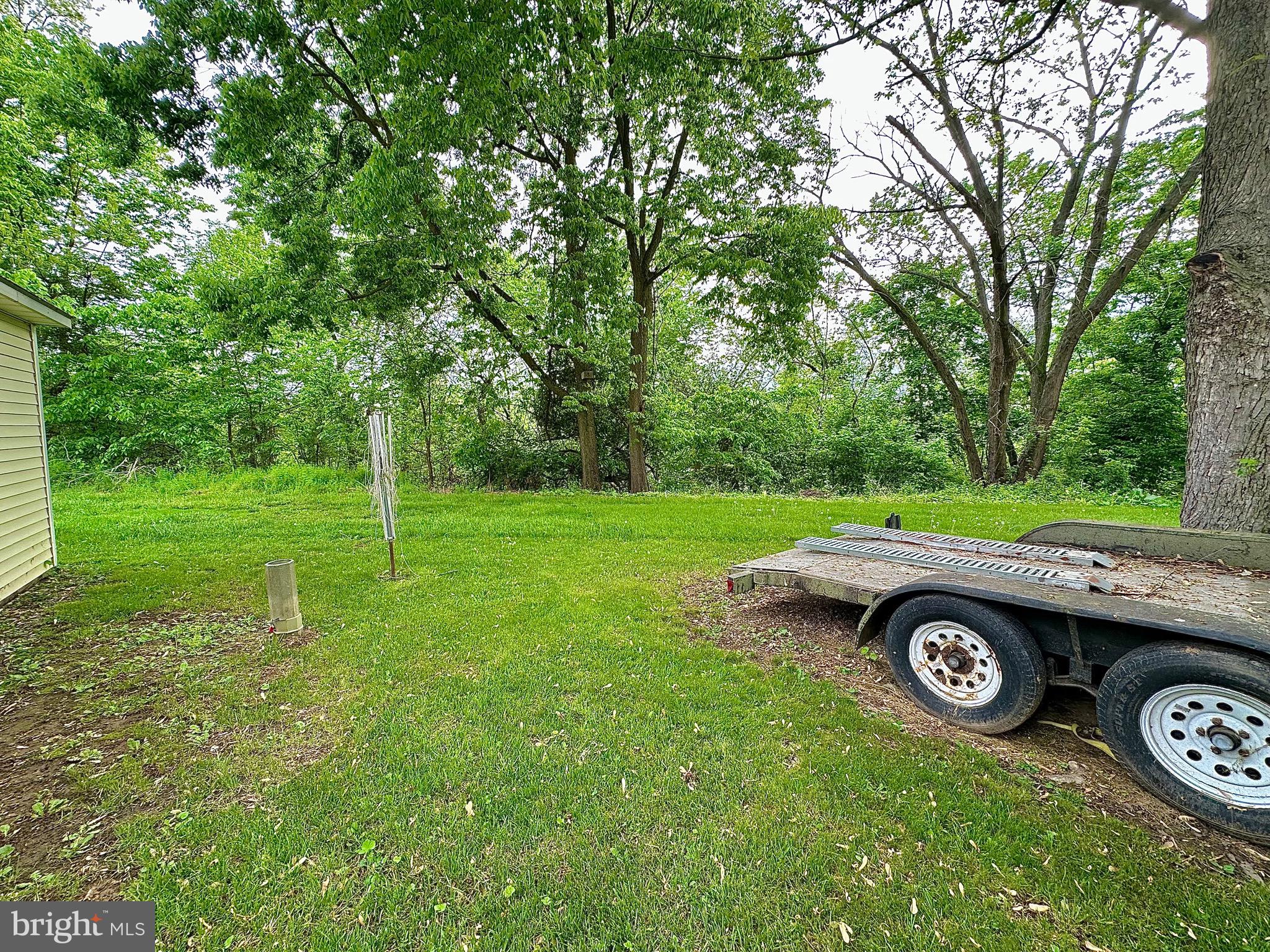 2379 RIVER ROAD 23