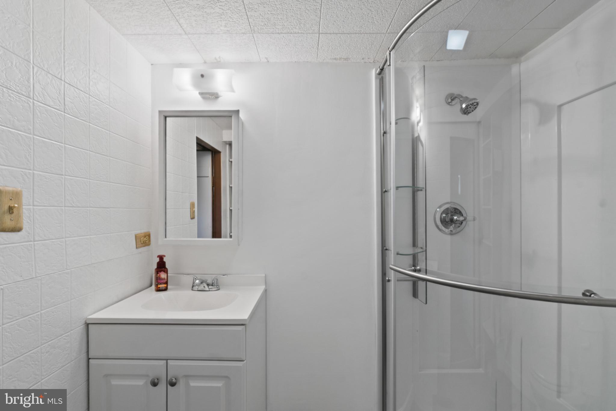 LOCH RAVEN MANOR - Residential