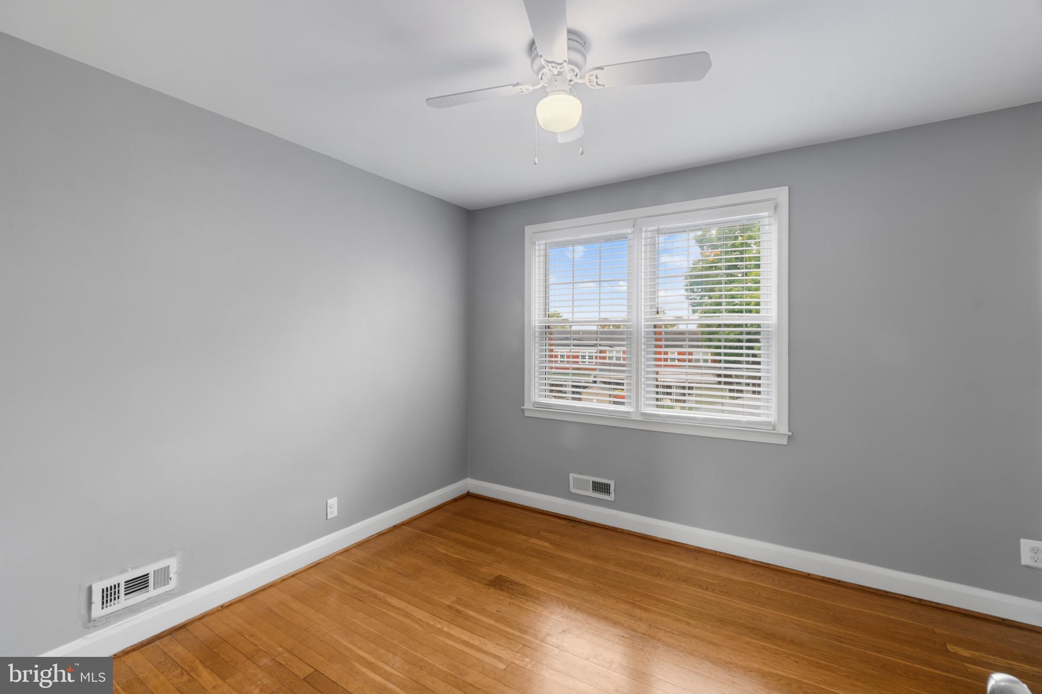 LOCH RAVEN MANOR - Residential