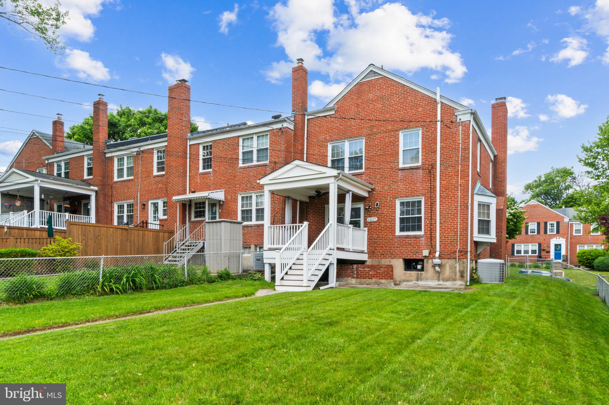 LOCH RAVEN MANOR - Residential