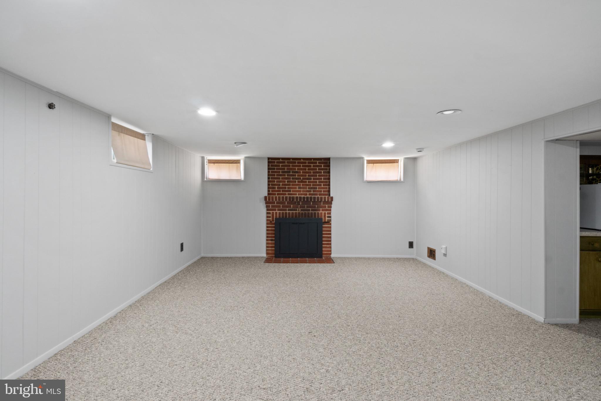 LOCH RAVEN MANOR - Residential