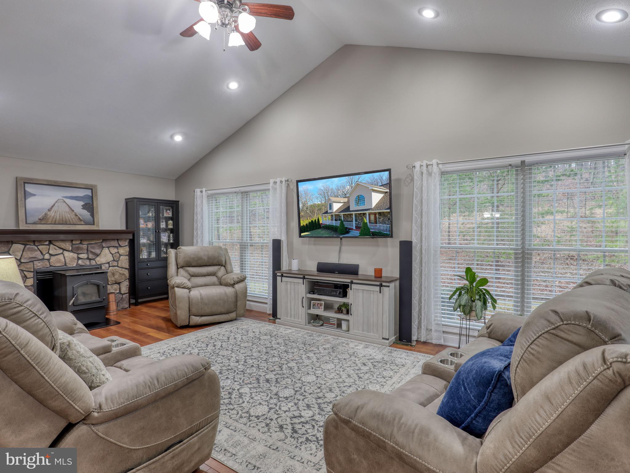 BELLWOOD ESTATES - Residential