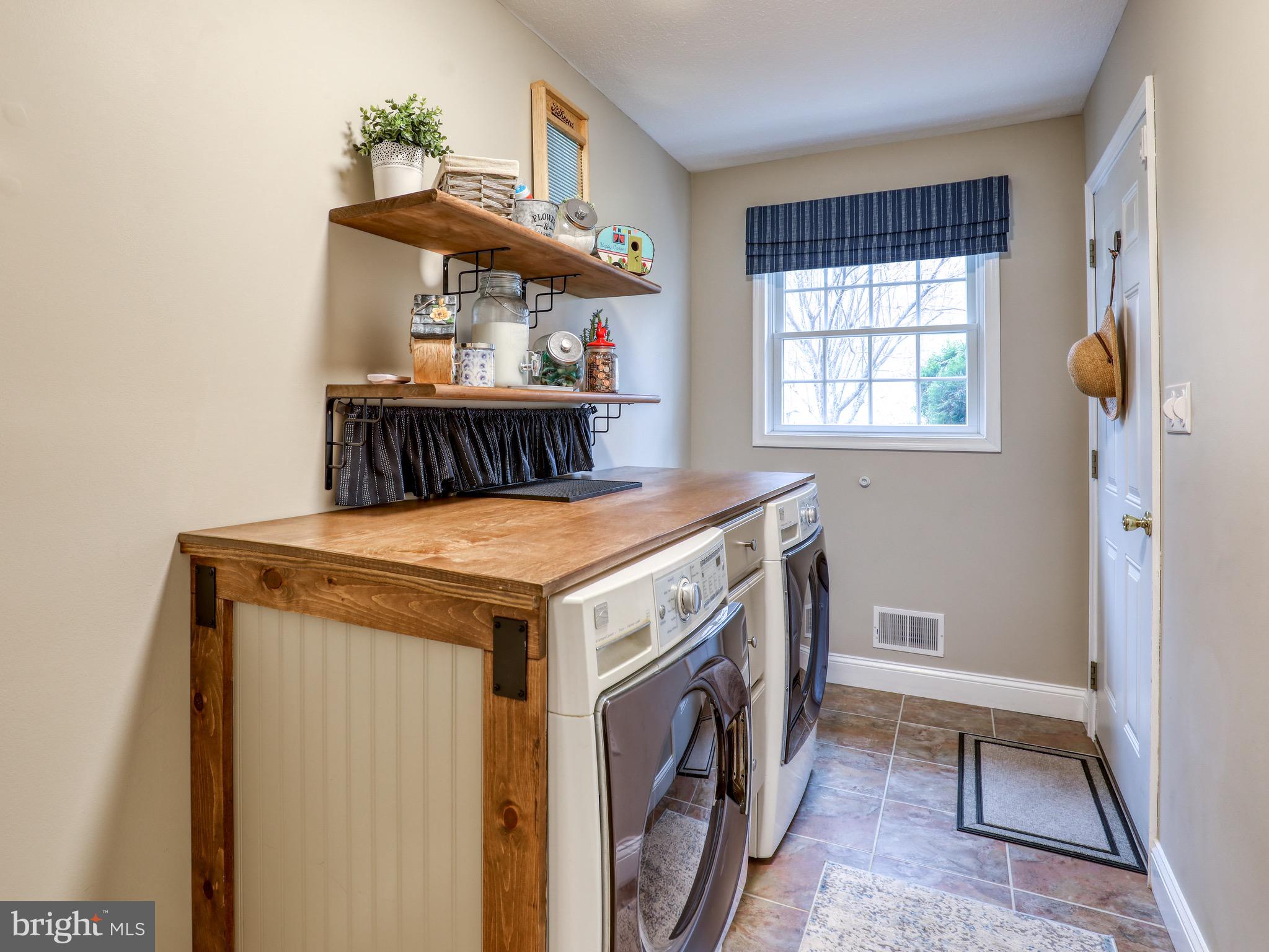 BELLWOOD ESTATES - Residential