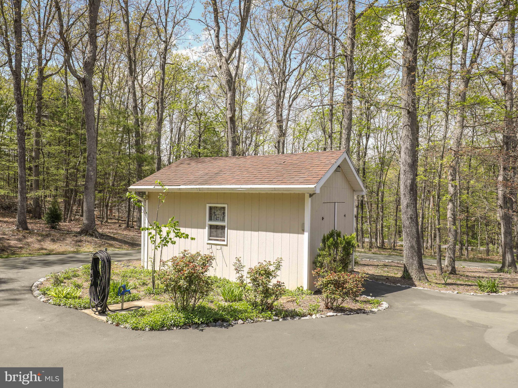 BELLWOOD ESTATES - Residential