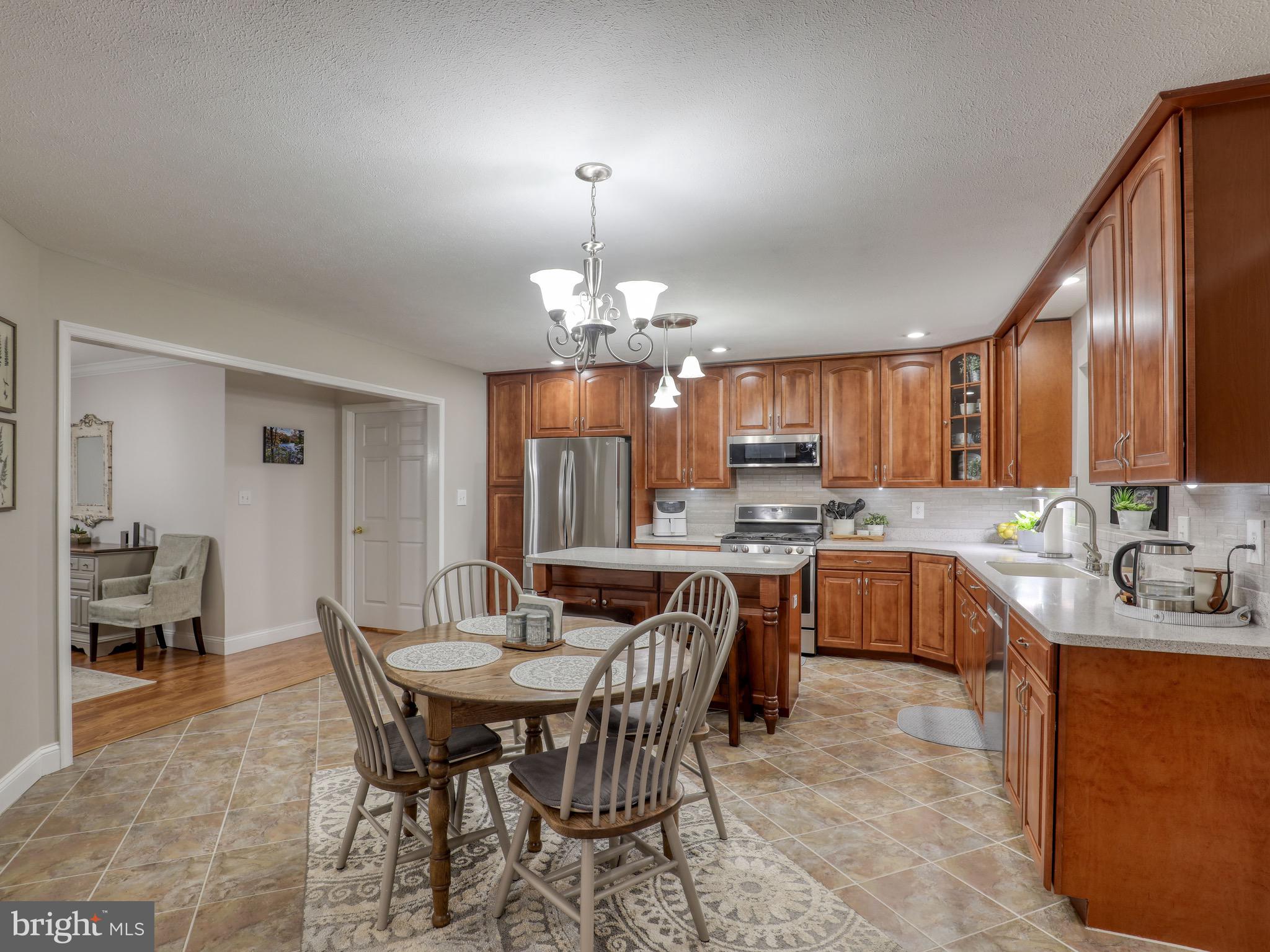 BELLWOOD ESTATES - Residential