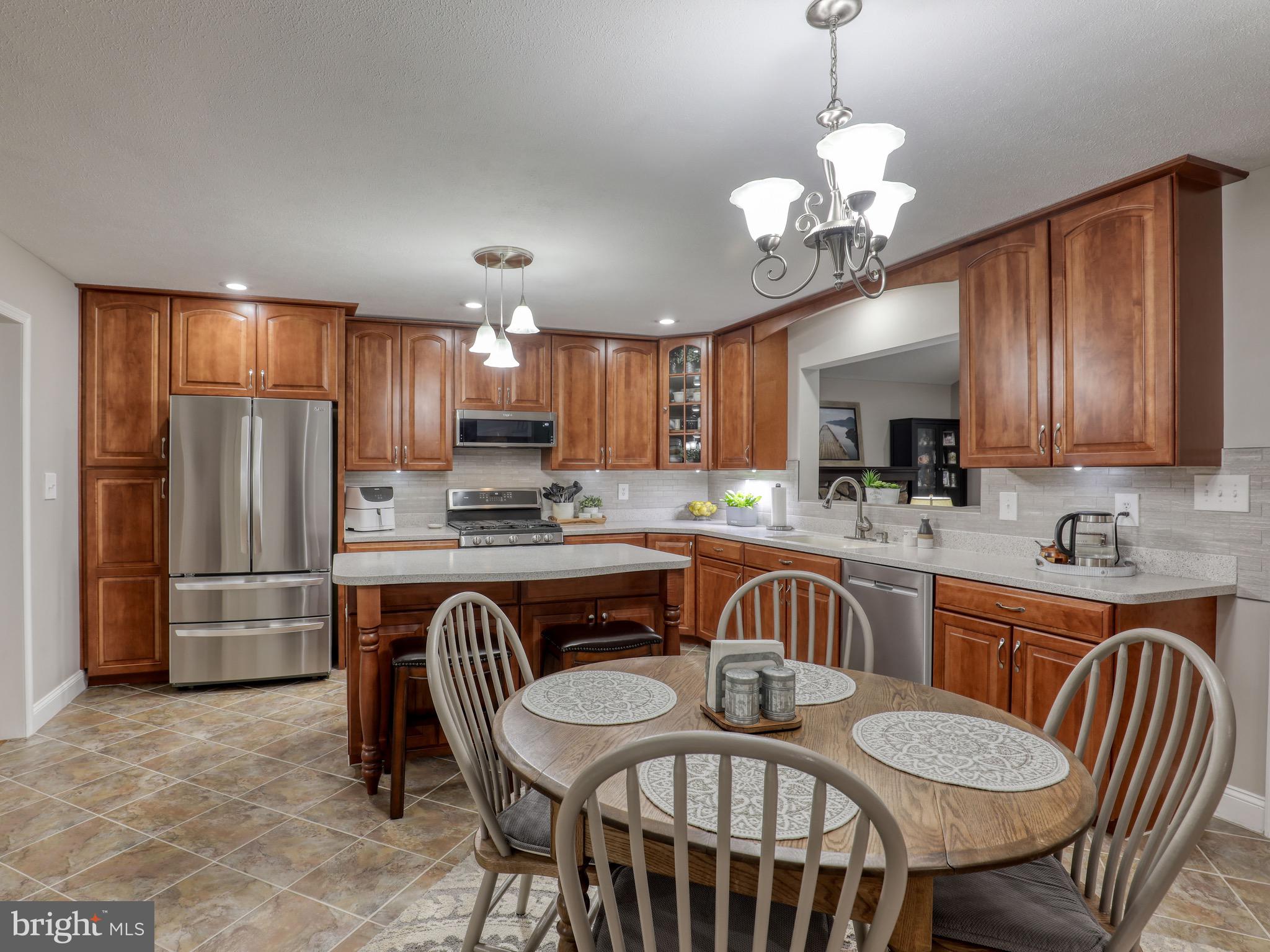 BELLWOOD ESTATES - Residential