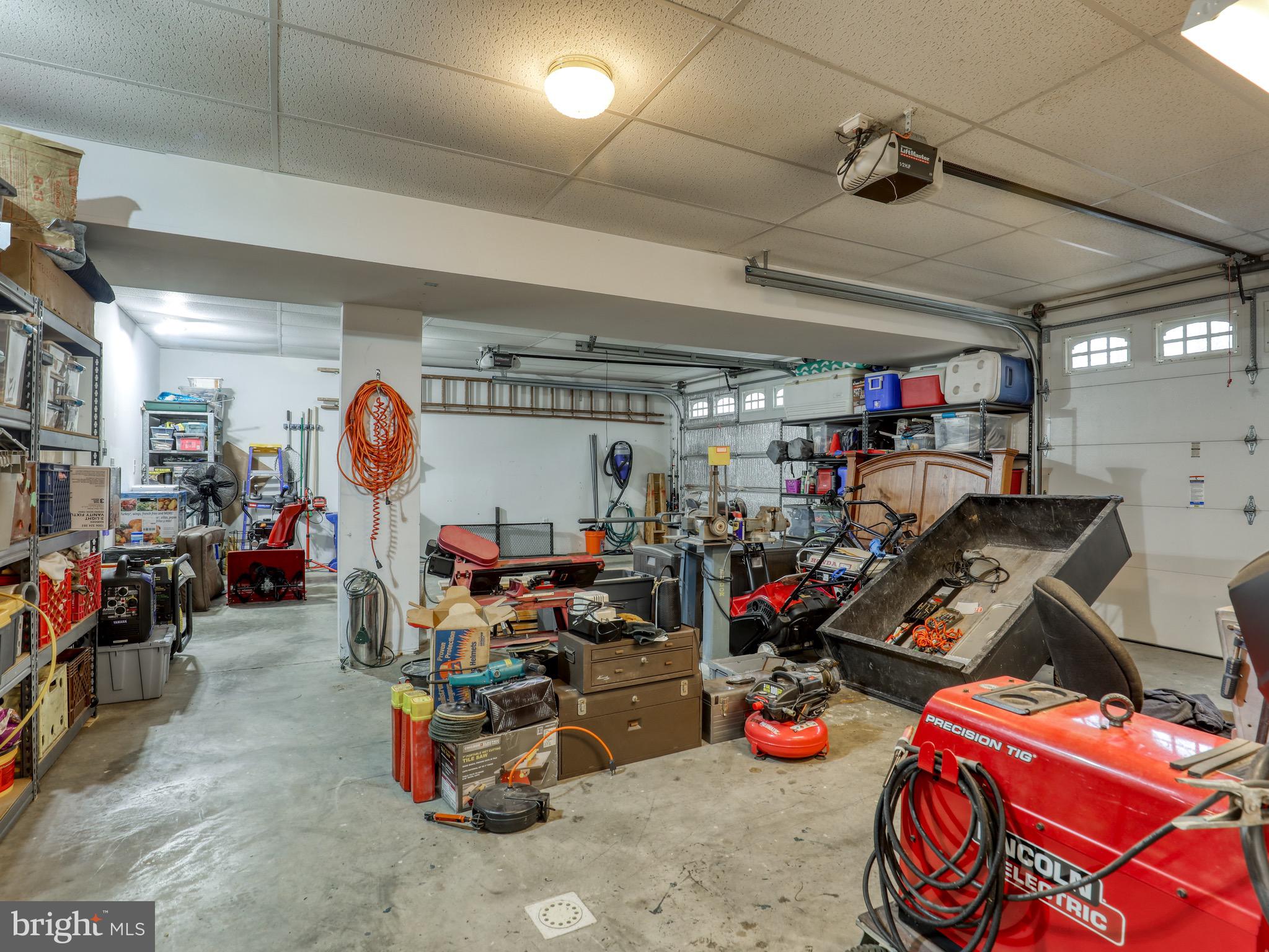 BELLWOOD ESTATES - Residential