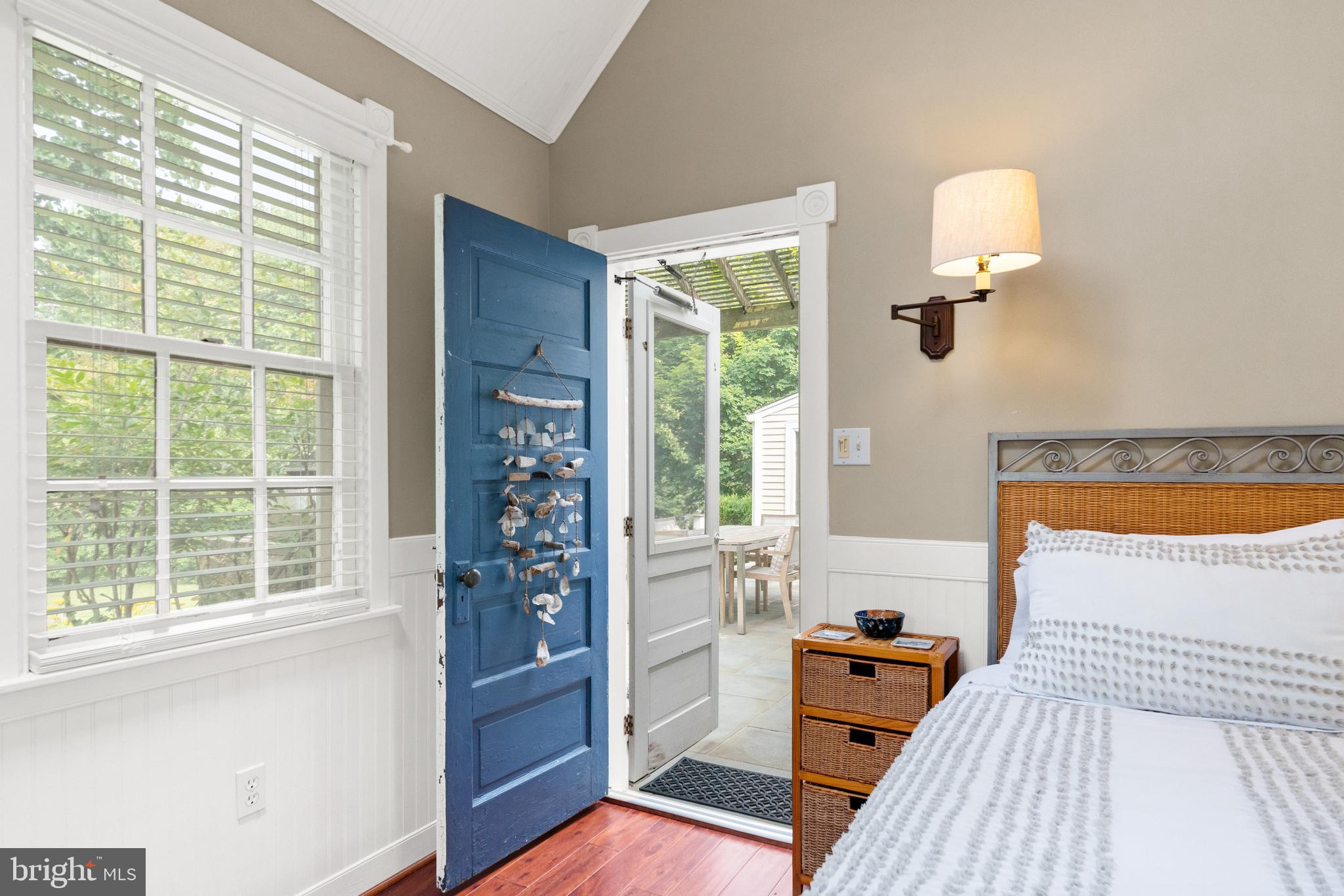 GIBSON ISLAND - Residential