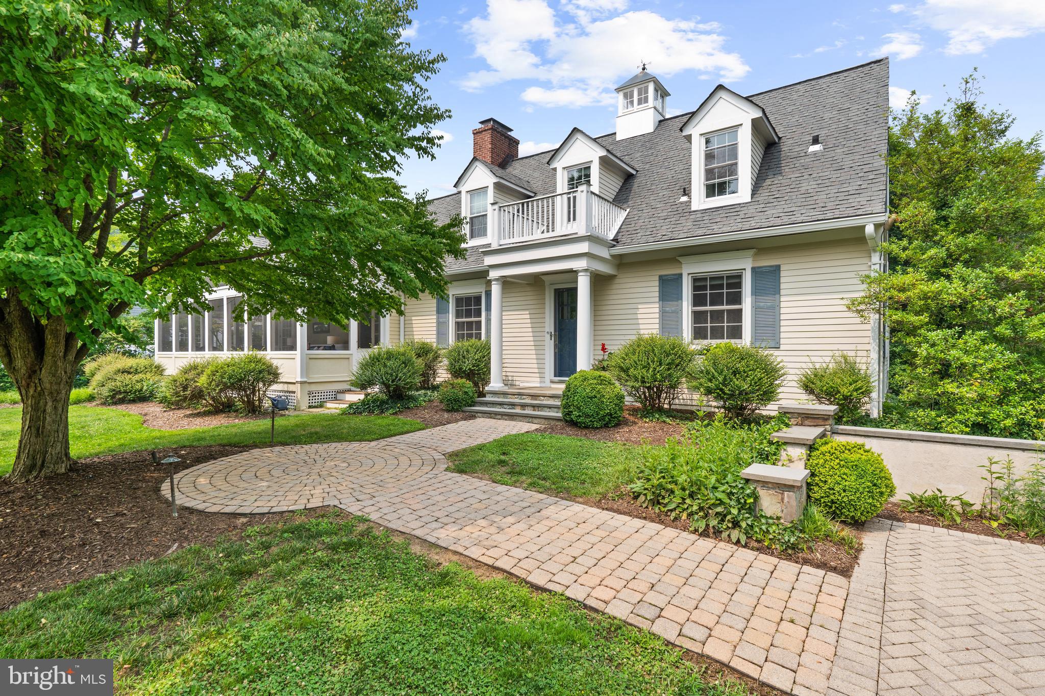 GIBSON ISLAND - Residential