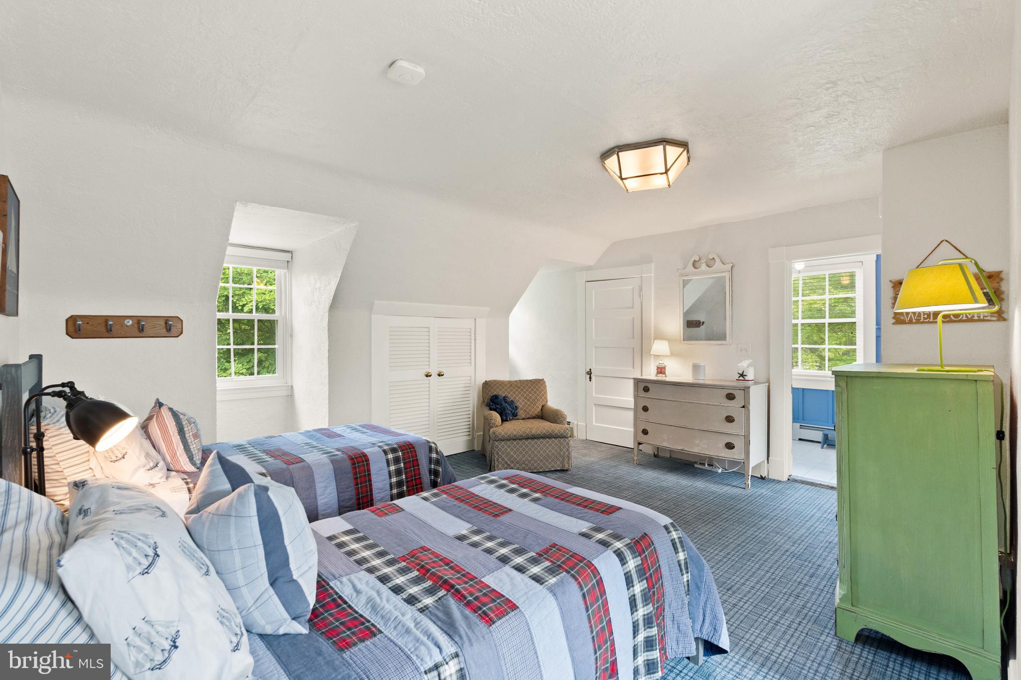 GIBSON ISLAND - Residential