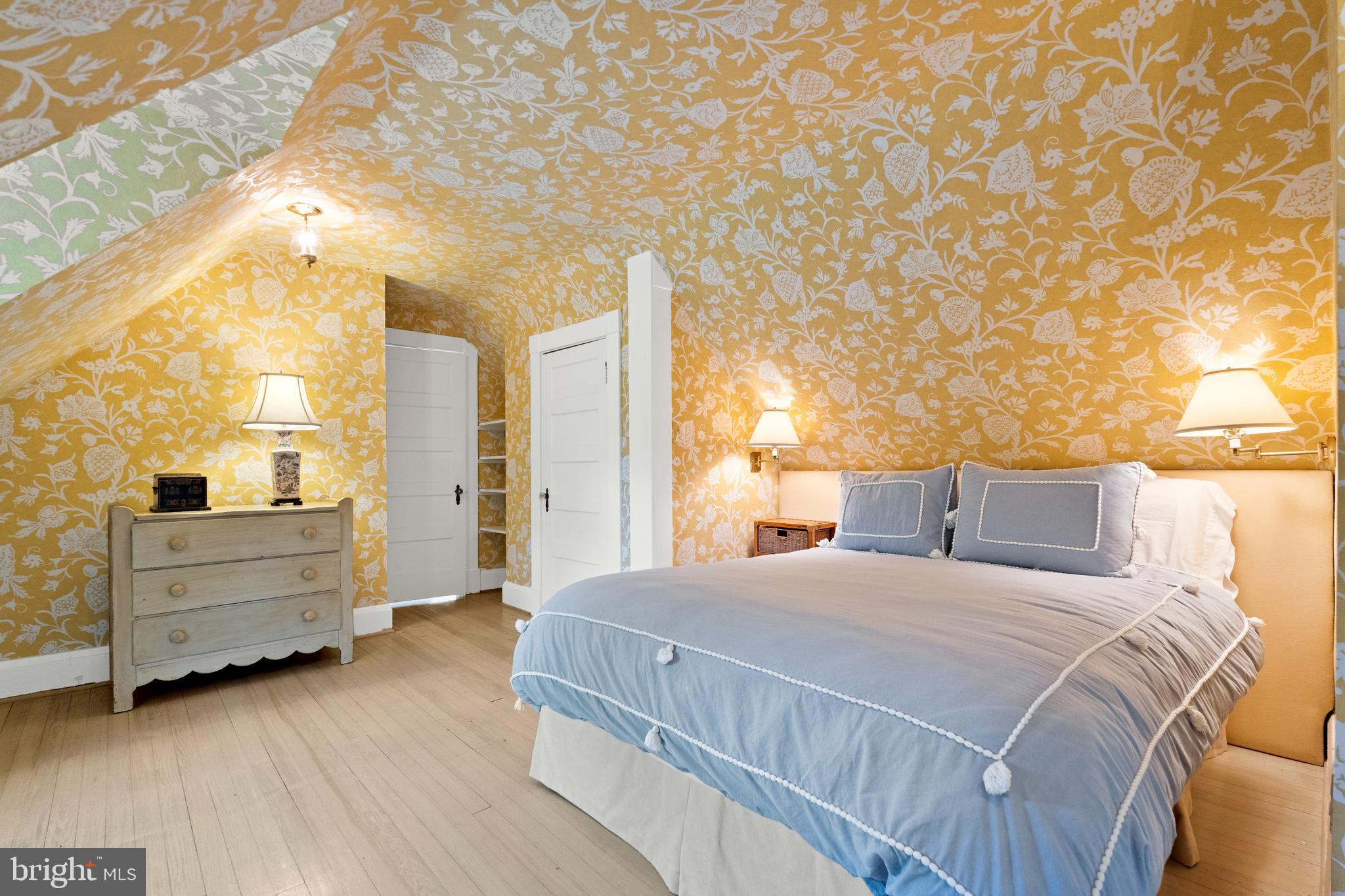 GIBSON ISLAND - Residential