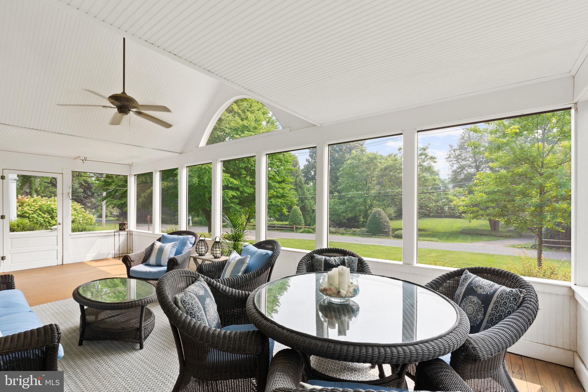 GIBSON ISLAND - Residential