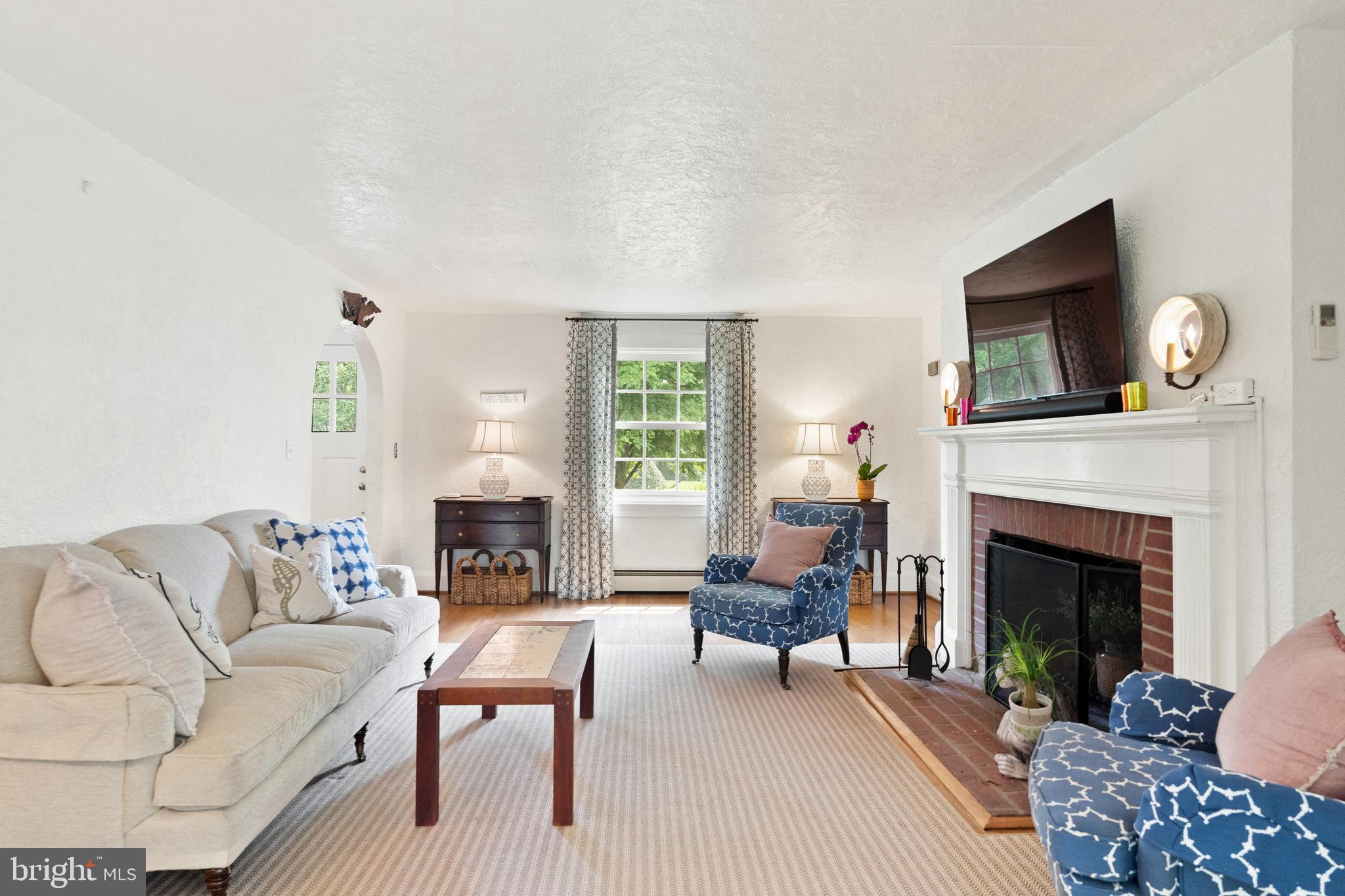 GIBSON ISLAND - Residential