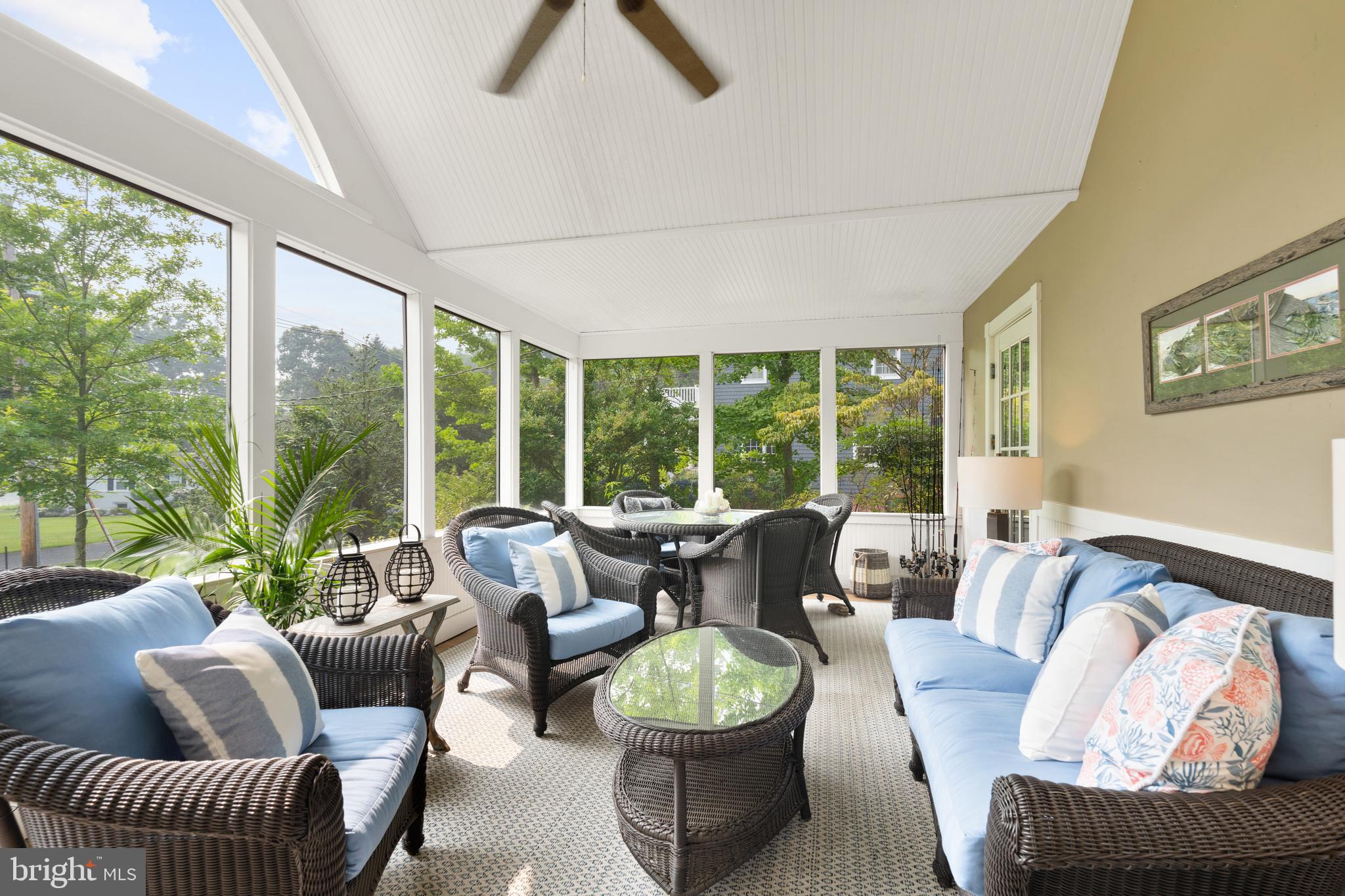 GIBSON ISLAND - Residential