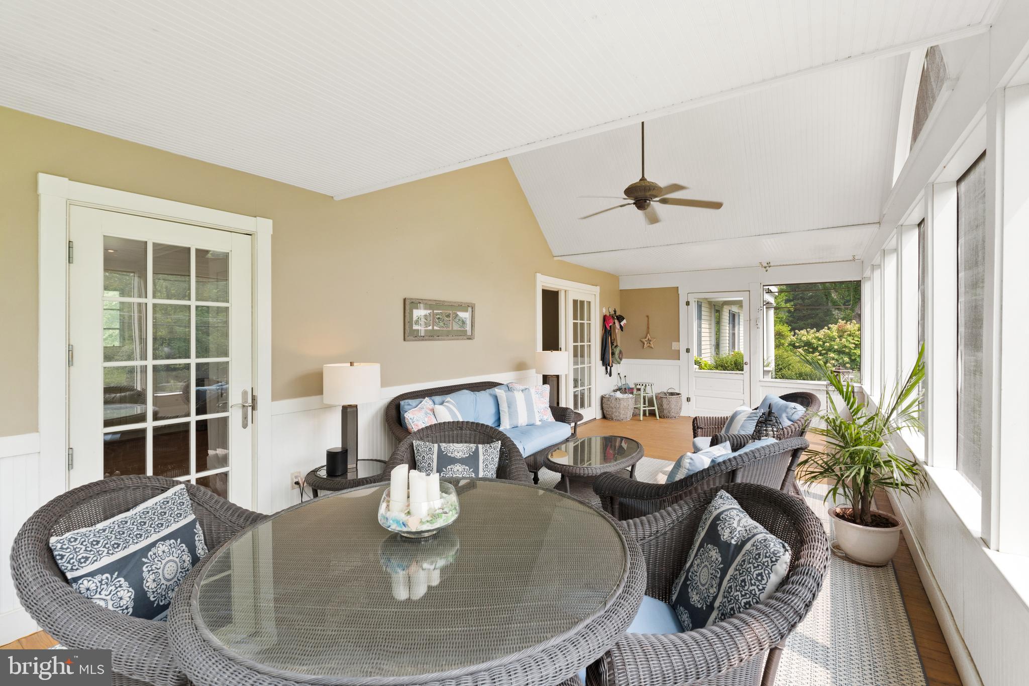 GIBSON ISLAND - Residential