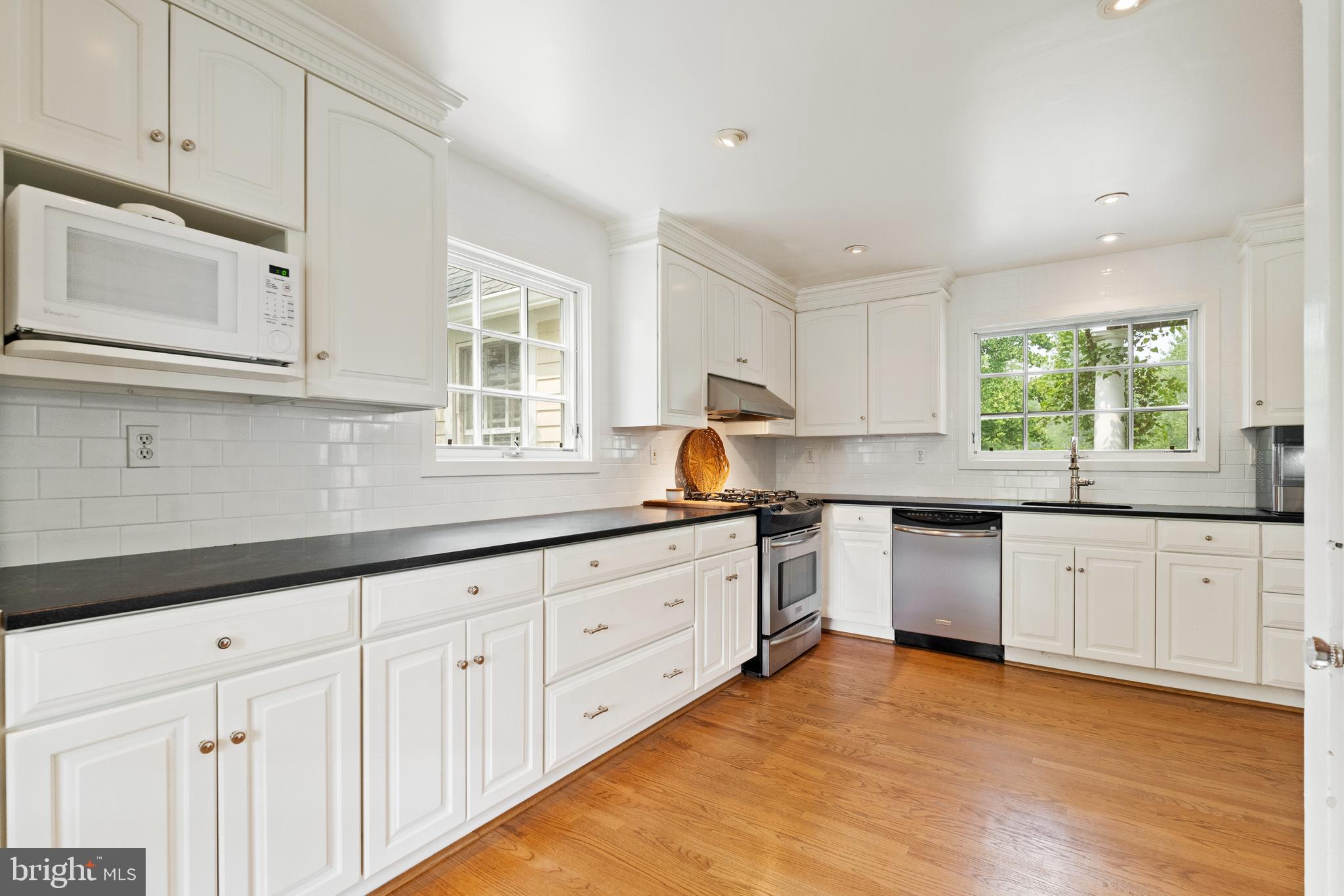 GIBSON ISLAND - Residential