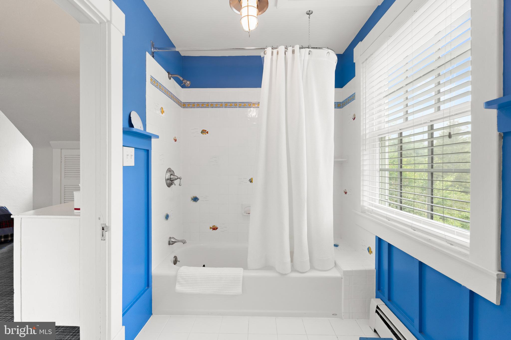 GIBSON ISLAND - Residential