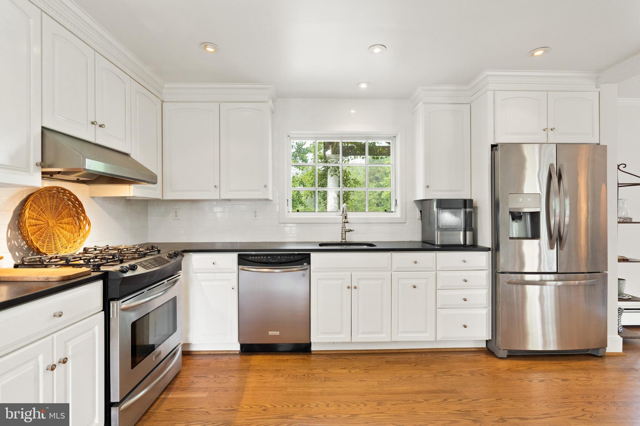 GIBSON ISLAND - Residential