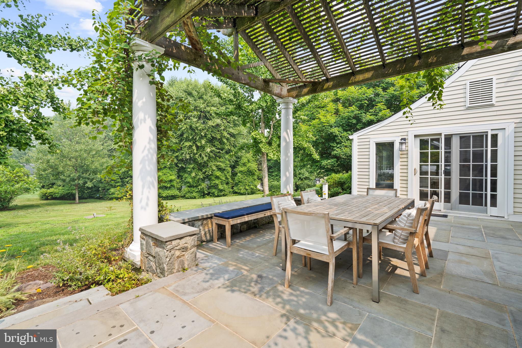 GIBSON ISLAND - Residential