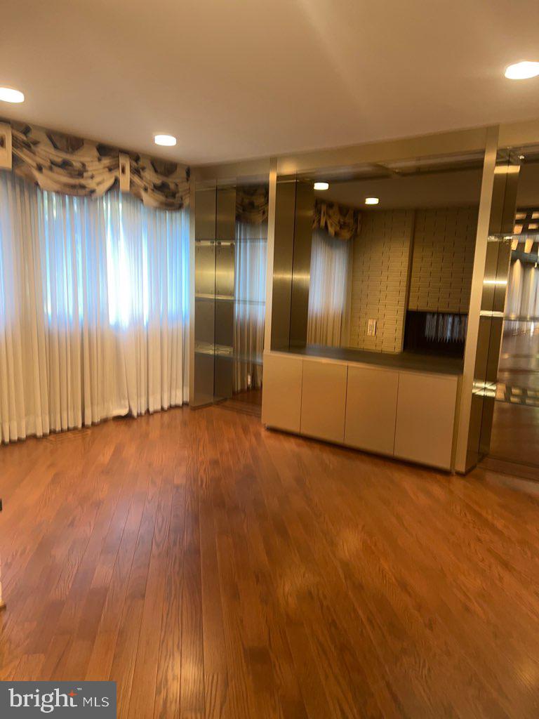 GWYNN OAK - Residential