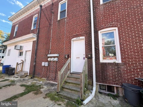 Townhouse For Rent - 345 Woodland Street #2<br/> Mercer County, TRENTON, NJ 08610