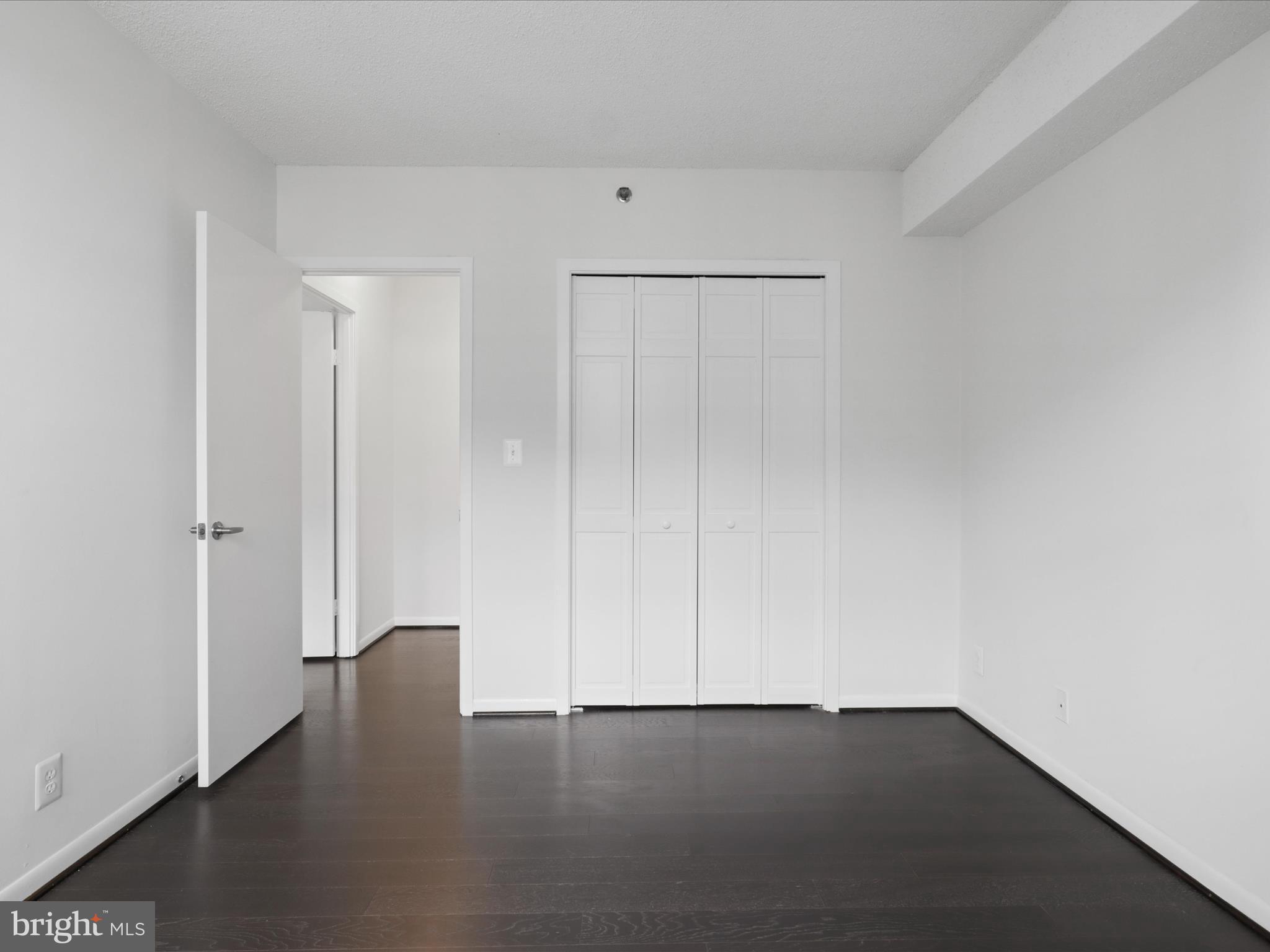 SKYLINE SQUARE CONDO - Residential