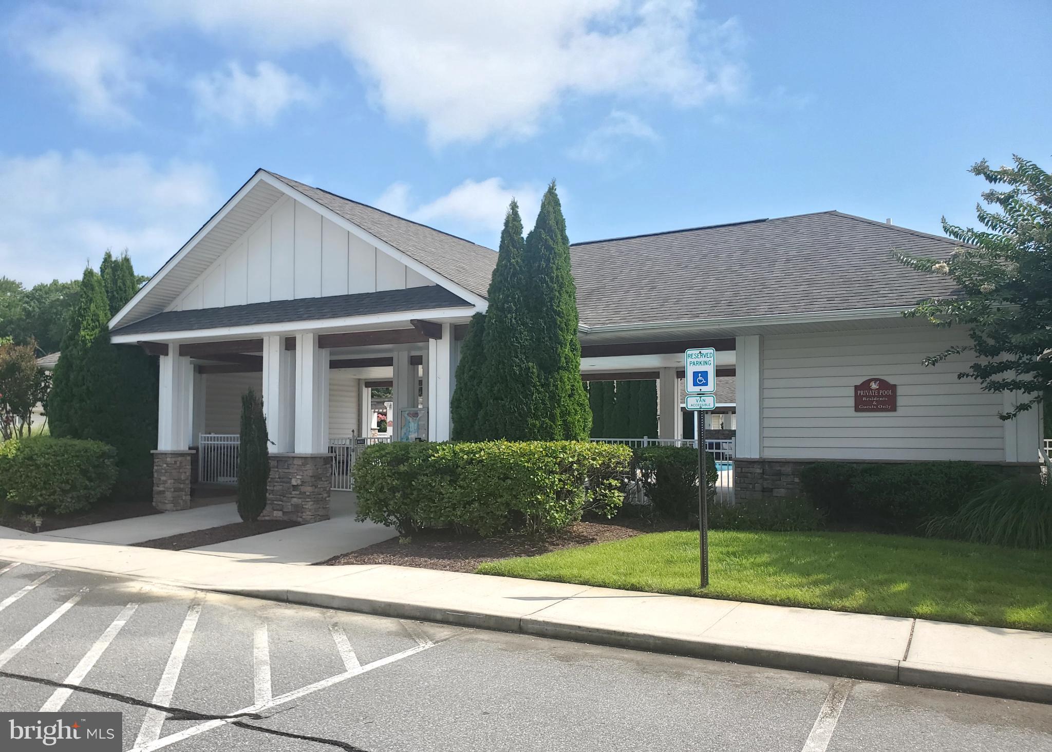 ASHLEY MANOR - Residential