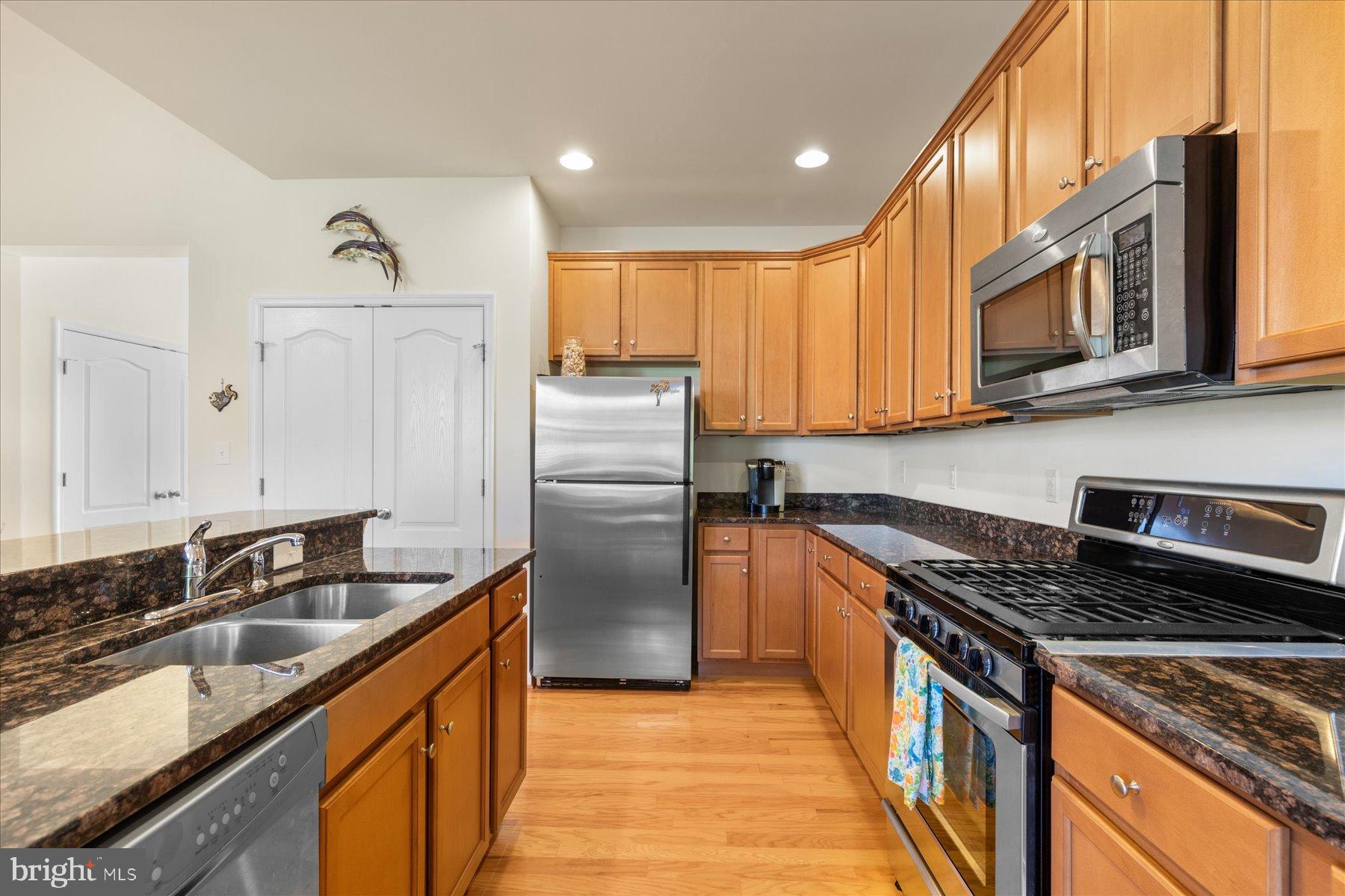 ASHLEY MANOR - Residential