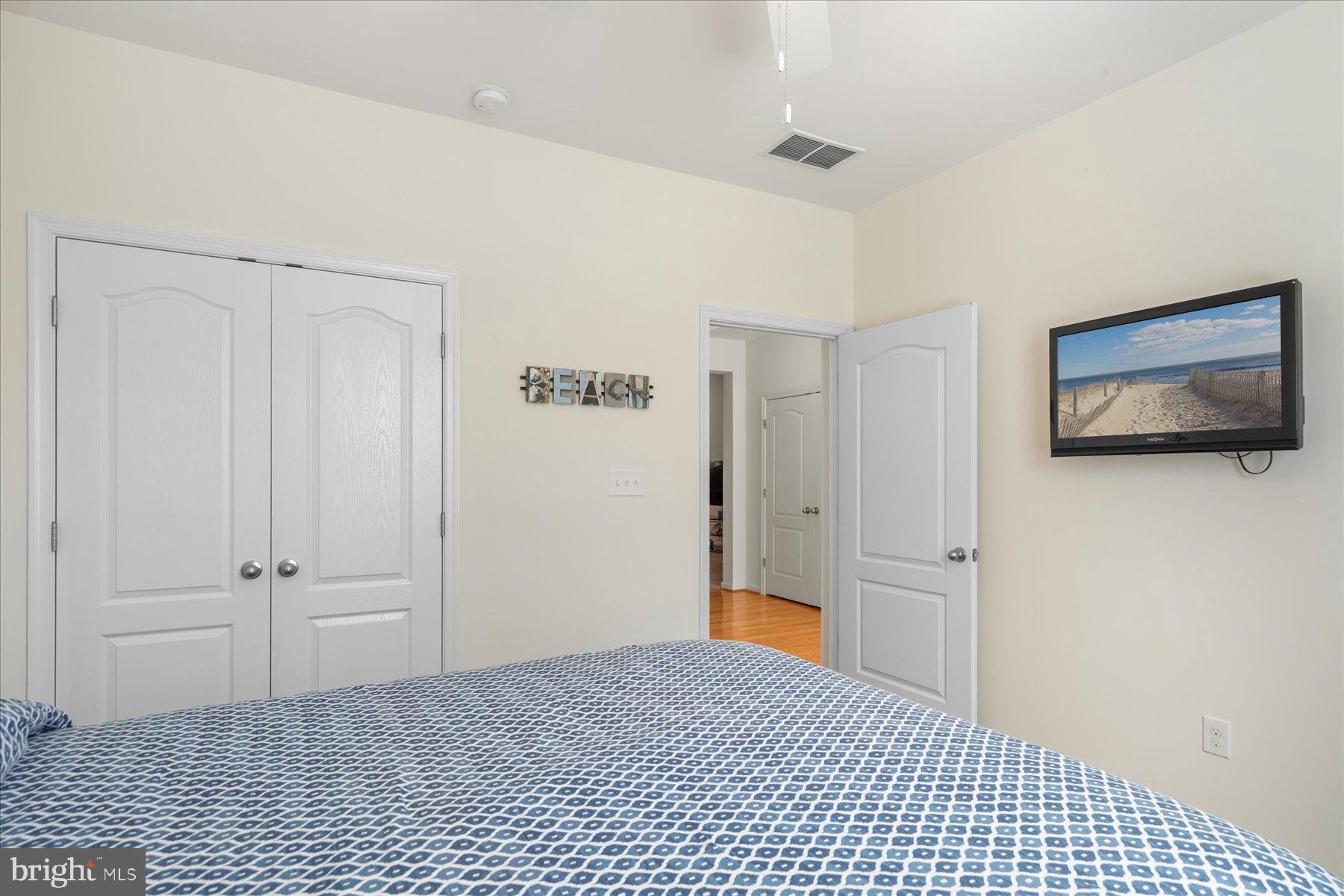 ASHLEY MANOR - Residential