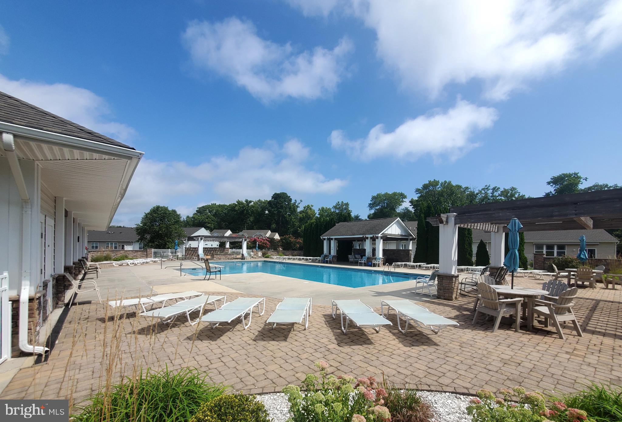 ASHLEY MANOR - Residential