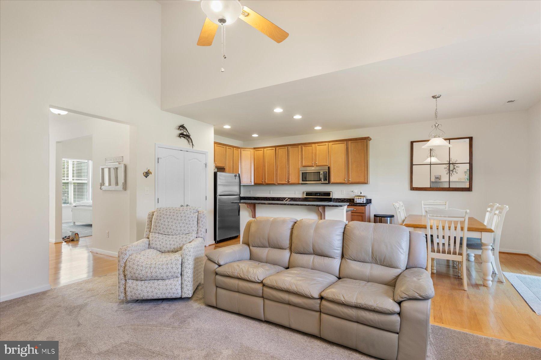 ASHLEY MANOR - Residential