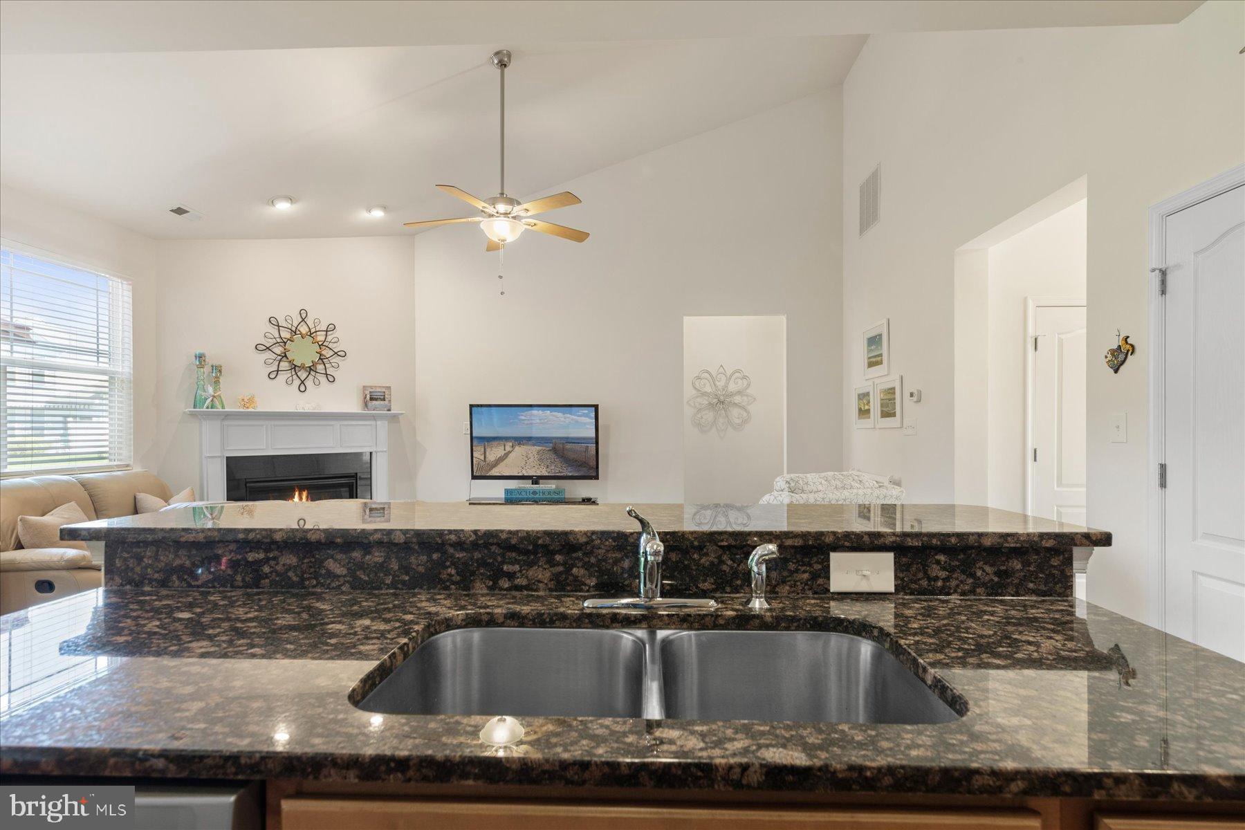 ASHLEY MANOR - Residential