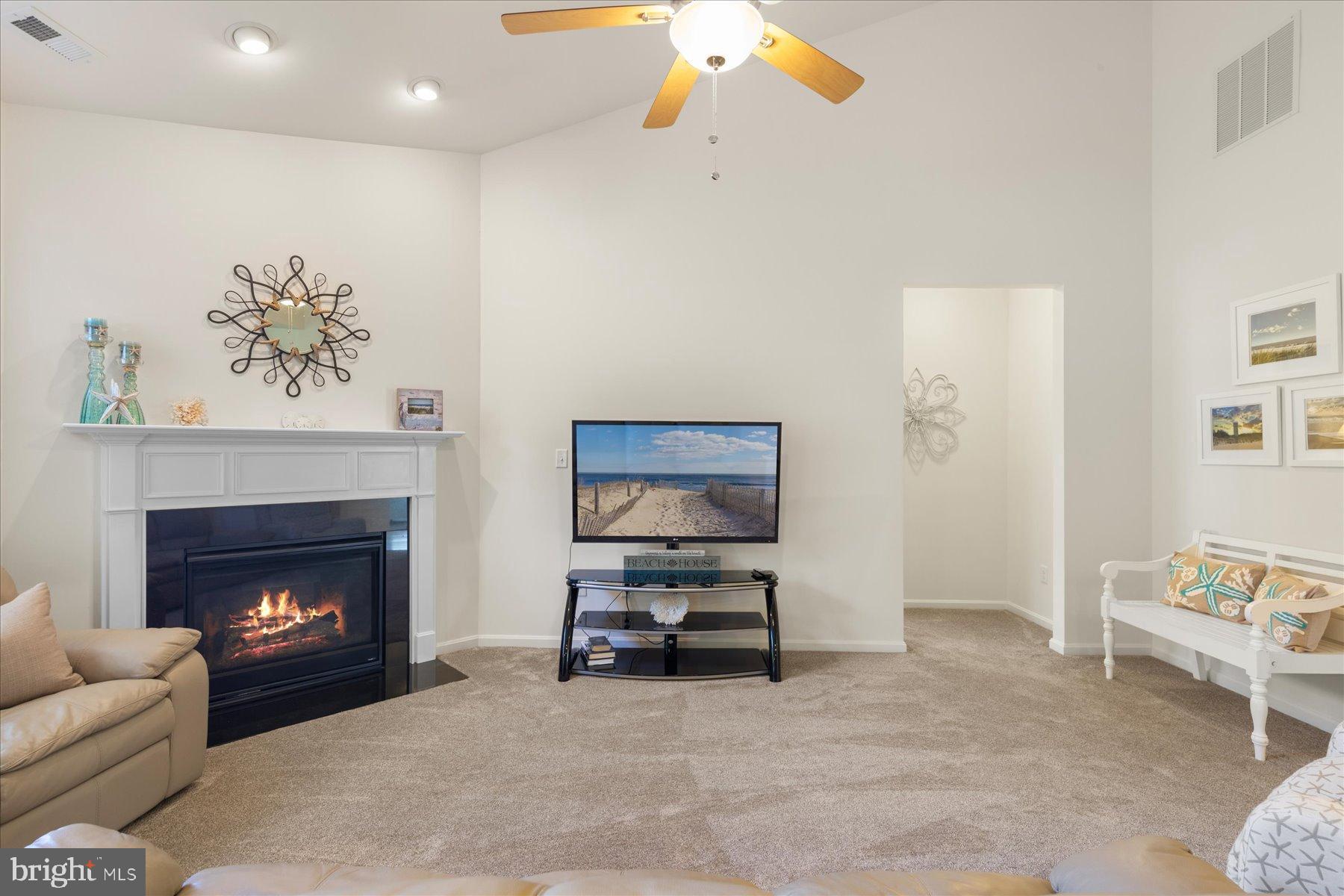 ASHLEY MANOR - Residential